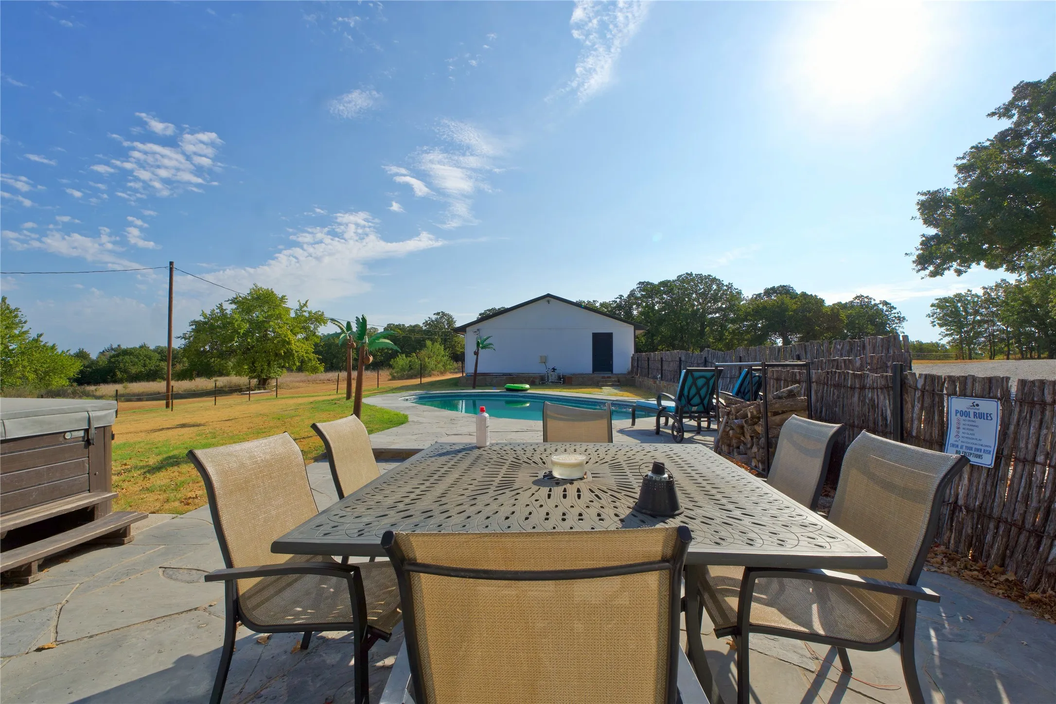 Single Family Residence For Sale in Montague County , 153 Wagner Road, St Jo, Texas 76265, 4 Bedroom, 3 Bathroom, 3 Garage spaces, 2,188 Sqft, built in 1980, mls#21382967, Real Estate Agent in St Jo, Homes For Sale in Montague county, Homes For Sale in St Jo, Realtor in St Jo Texas, Real Estate Brokerage Independent Realty Texas, Luminita Cordes Realtor
