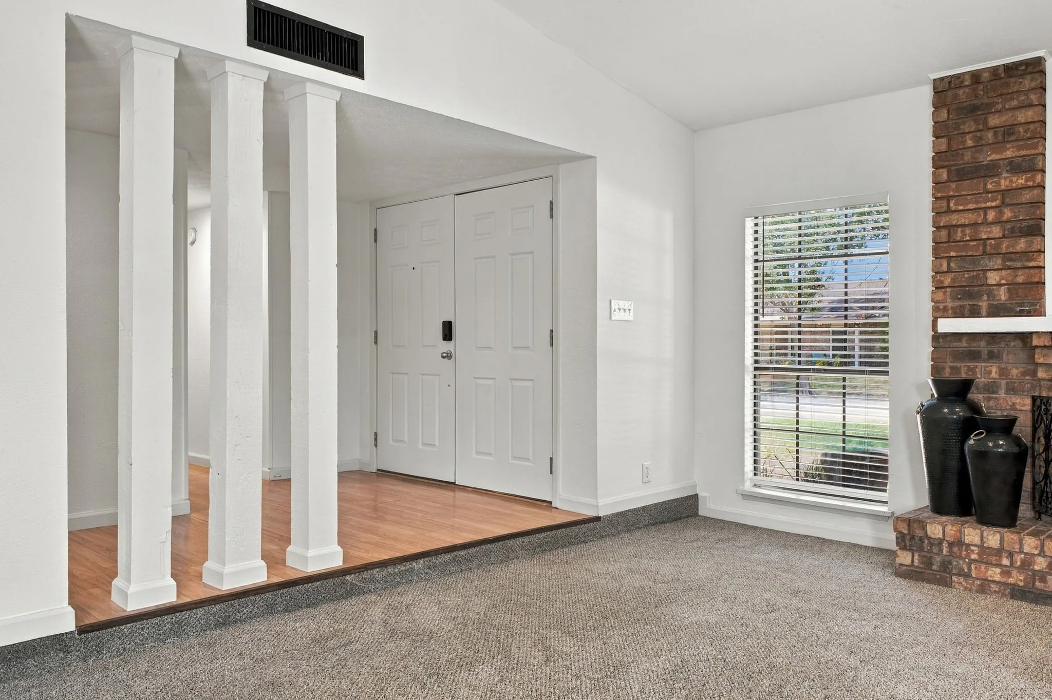 Single Family Residence For Sale in Collin County , 932 Grand Teton Drive, Plano, Texas 75023, 3 Bedroom, 2 Bathroom, 2 Garage spaces, 1,862 Sqft, built in 1979, mls#21383729, Real Estate Agent in Plano, Homes For Sale in Collin county, Homes For Sale in Plano, Realtor in Plano Texas, Real Estate Brokerage Independent Realty Texas, Luminita Cordes Realtor