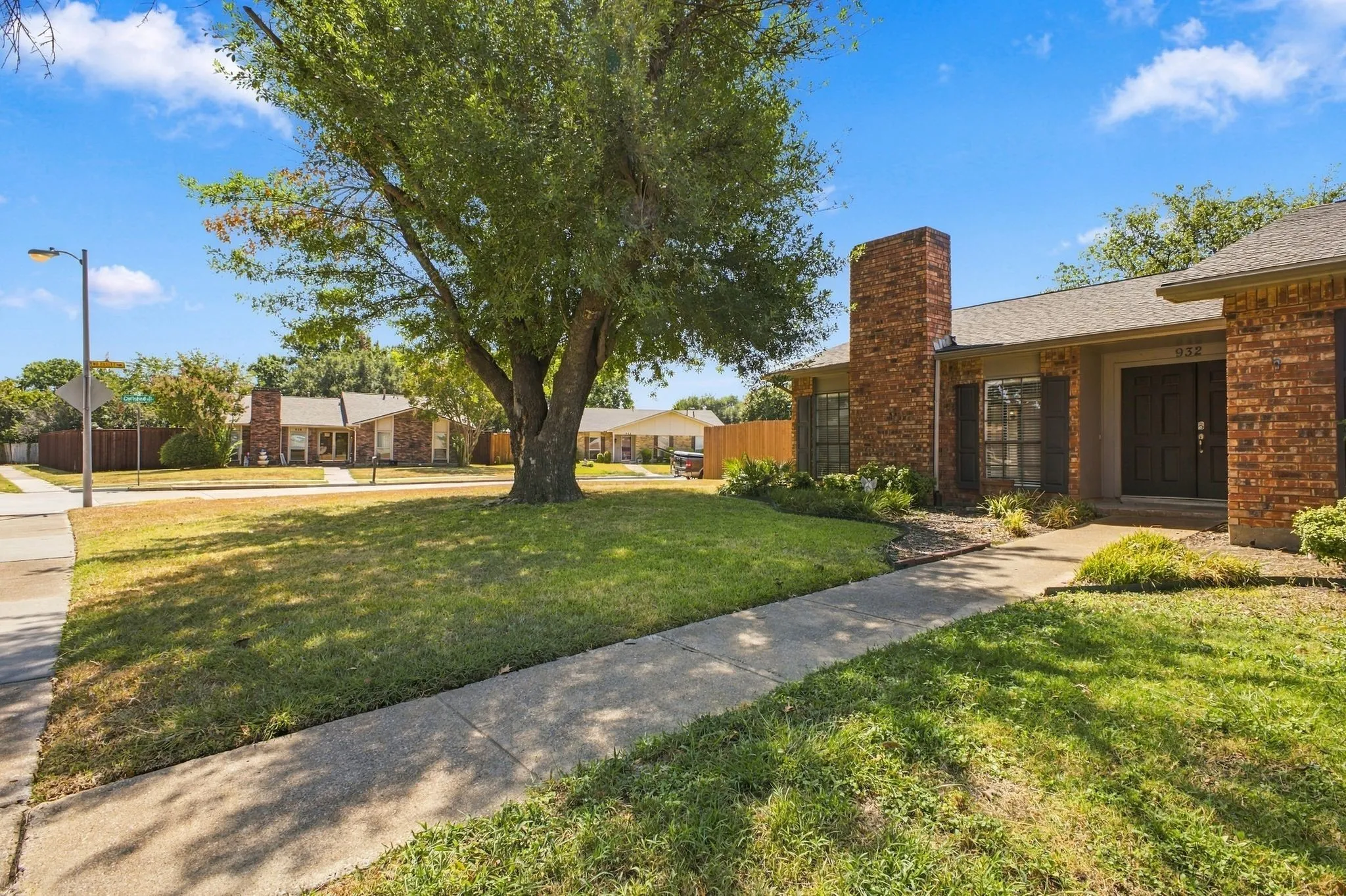 Single Family Residence For Sale in Collin County , 932 Grand Teton Drive, Plano, Texas 75023, 3 Bedroom, 2 Bathroom, 2 Garage spaces, 1,862 Sqft, built in 1979, mls#21383729, Real Estate Agent in Plano, Homes For Sale in Collin county, Homes For Sale in Plano, Realtor in Plano Texas, Real Estate Brokerage Independent Realty Texas, Luminita Cordes Realtor