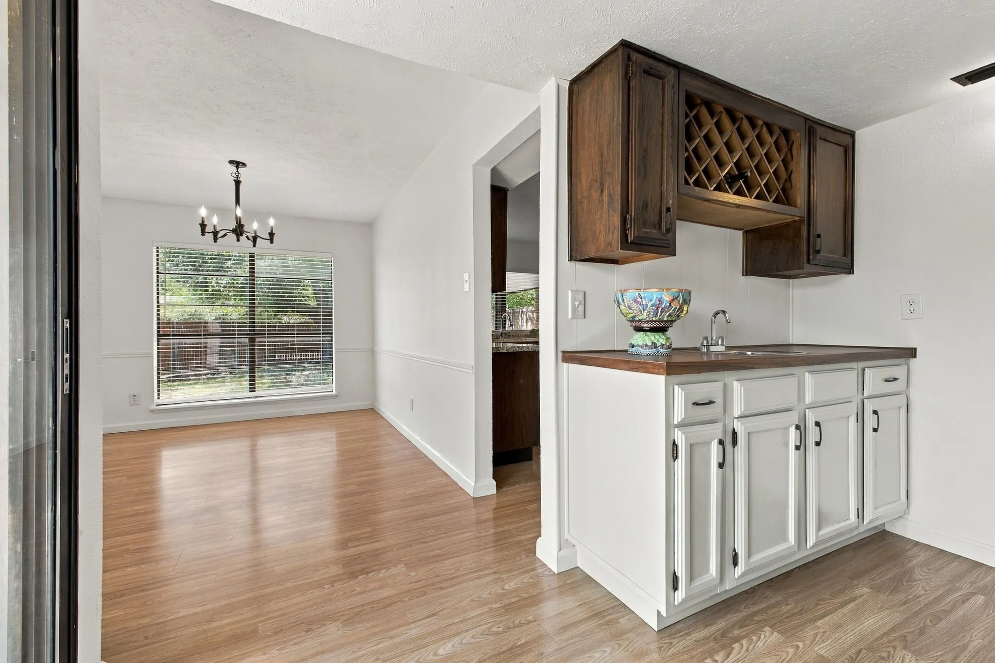 Single Family Residence For Sale in Collin County , 932 Grand Teton Drive, Plano, Texas 75023, 3 Bedroom, 2 Bathroom, 2 Garage spaces, 1,862 Sqft, built in 1979, mls#21383729, Real Estate Agent in Plano, Homes For Sale in Collin county, Homes For Sale in Plano, Realtor in Plano Texas, Real Estate Brokerage Independent Realty Texas, Luminita Cordes Realtor