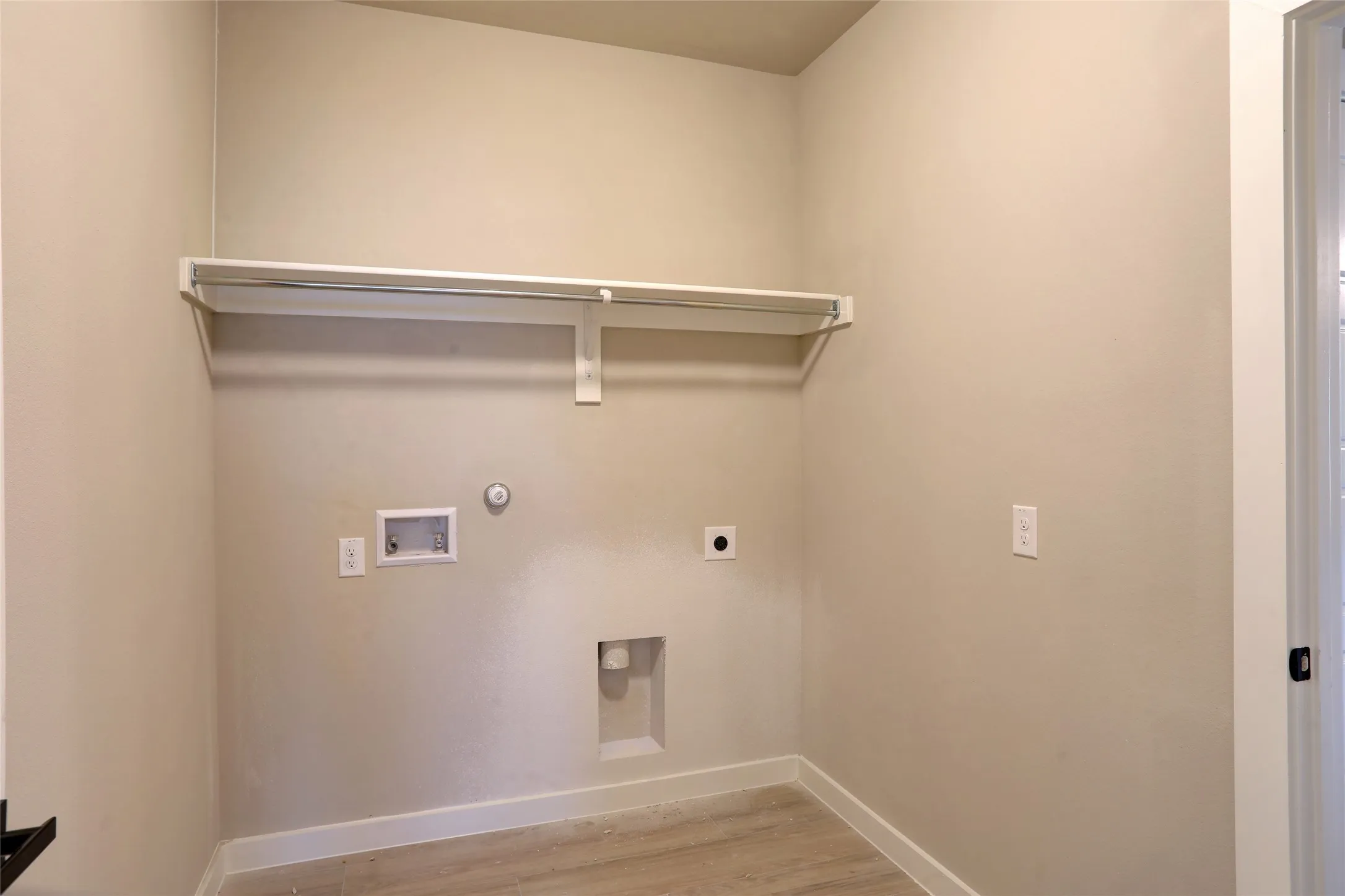 Single Family Residence For Sale in Collin County , 202 Pennington Road, Josephine, Texas 75173, 3 Bedroom, 2 Bathroom, 3 Garage spaces, 1,854 Sqft, built in 2025, mls#21385648, Real Estate Agent in Josephine, Homes For Sale in Collin county, Homes For Sale in Josephine, Realtor in Josephine Texas, Real Estate Brokerage Independent Realty Texas, Luminita Cordes Realtor