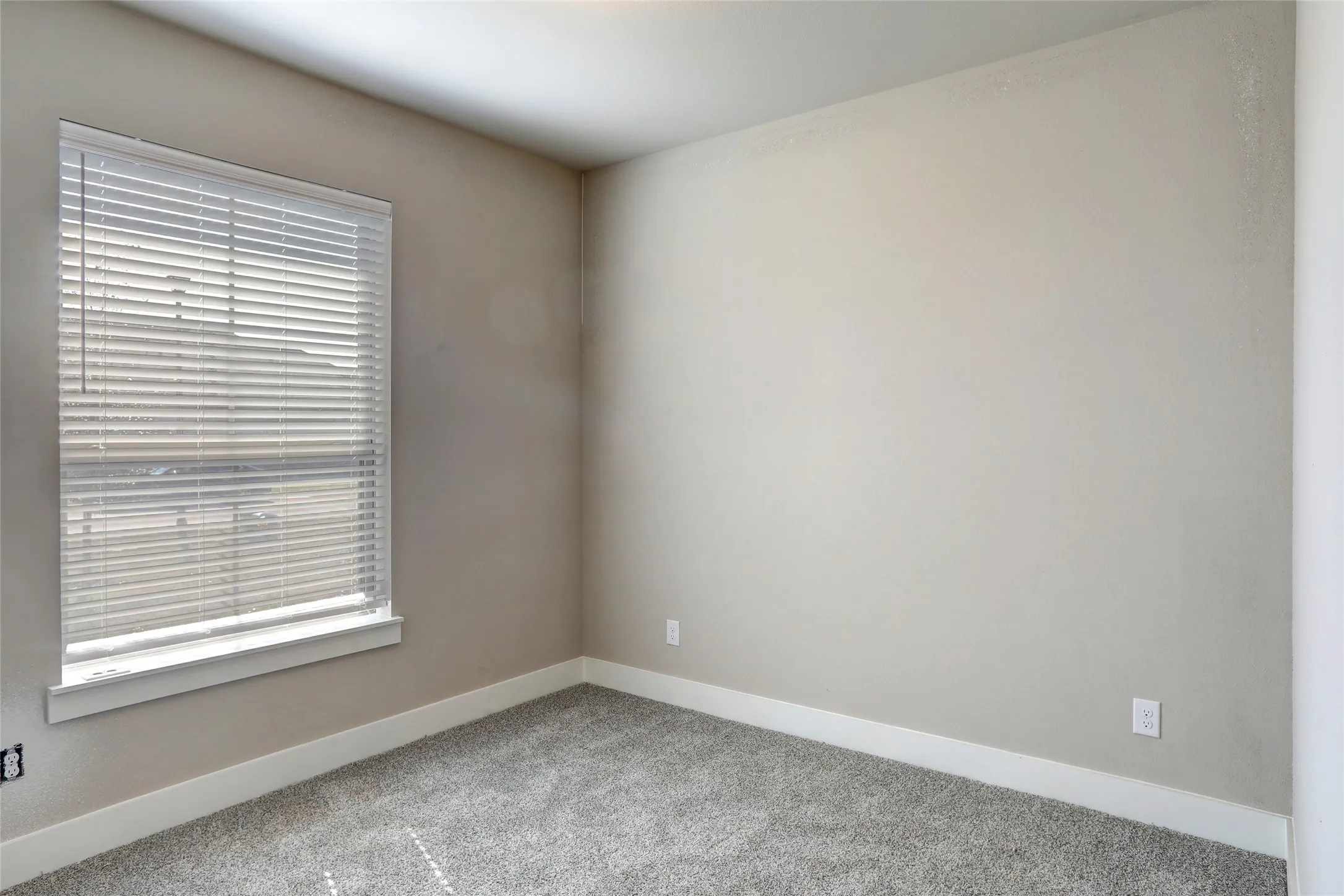 Single Family Residence For Sale in Collin County , 202 Pennington Road, Josephine, Texas 75173, 3 Bedroom, 2 Bathroom, 3 Garage spaces, 1,854 Sqft, built in 2025, mls#21385648, Real Estate Agent in Josephine, Homes For Sale in Collin county, Homes For Sale in Josephine, Realtor in Josephine Texas, Real Estate Brokerage Independent Realty Texas, Luminita Cordes Realtor