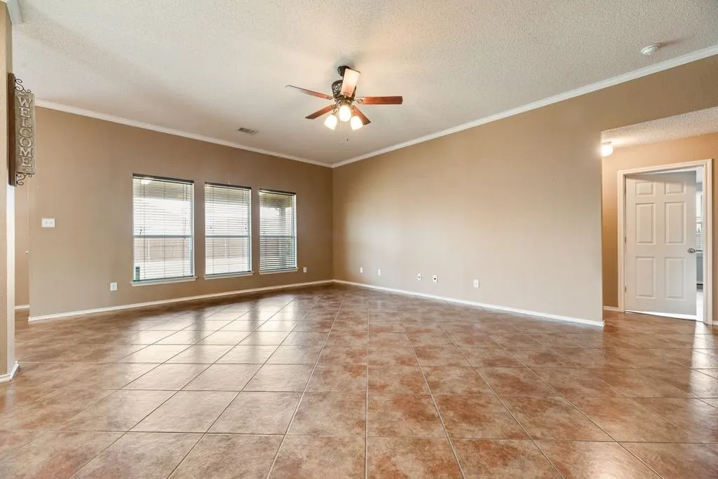 Single Family Residence For Sale in Kaufman County , 118 Aspenwood Trail, Forney, Texas 75126, 4 Bedroom, 2 Bathroom, 2 Garage spaces, 1,868 Sqft, built in 2004, mls#21385649, Real Estate Agent in Forney, Homes For Sale in Kaufman county, Homes For Sale in Forney, Realtor in Forney Texas, Real Estate Brokerage Independent Realty Texas, Luminita Cordes Realtor