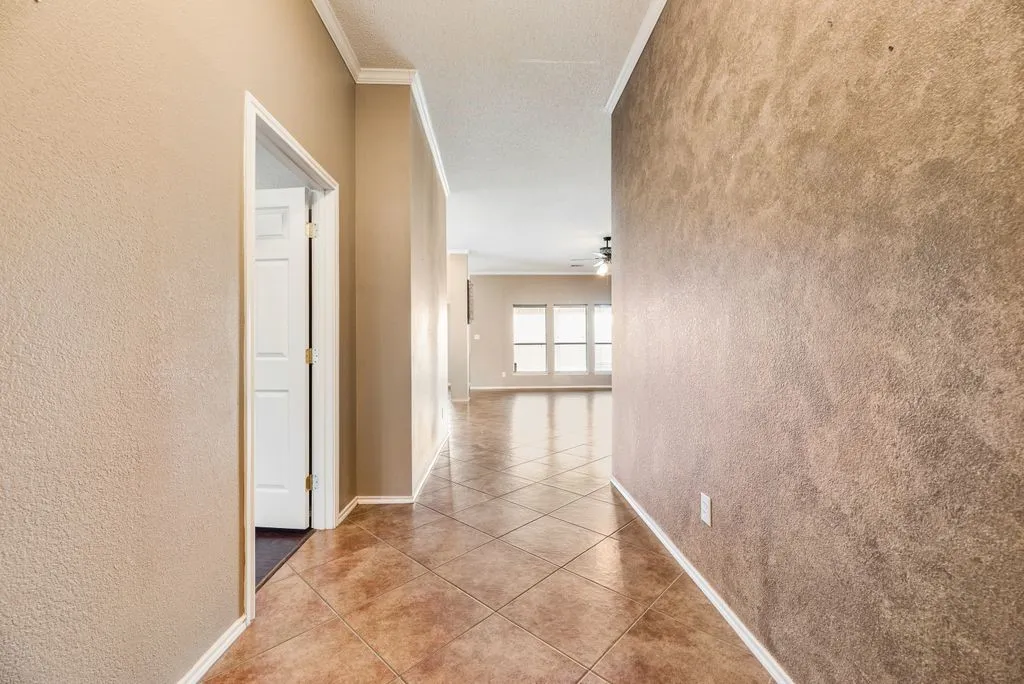 Single Family Residence For Sale in Kaufman County , 118 Aspenwood Trail, Forney, Texas 75126, 4 Bedroom, 2 Bathroom, 2 Garage spaces, 1,868 Sqft, built in 2004, mls#21385649, Real Estate Agent in Forney, Homes For Sale in Kaufman county, Homes For Sale in Forney, Realtor in Forney Texas, Real Estate Brokerage Independent Realty Texas, Luminita Cordes Realtor