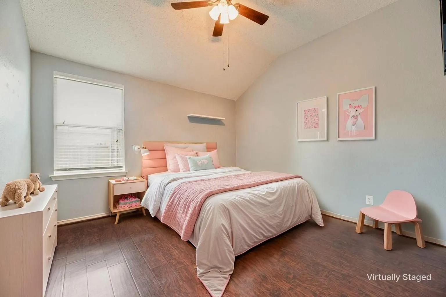 Single Family Residence For Sale in Kaufman County , 118 Aspenwood Trail, Forney, Texas 75126, 4 Bedroom, 2 Bathroom, 2 Garage spaces, 1,868 Sqft, built in 2004, mls#21385649, Real Estate Agent in Forney, Homes For Sale in Kaufman county, Homes For Sale in Forney, Realtor in Forney Texas, Real Estate Brokerage Independent Realty Texas, Luminita Cordes Realtor