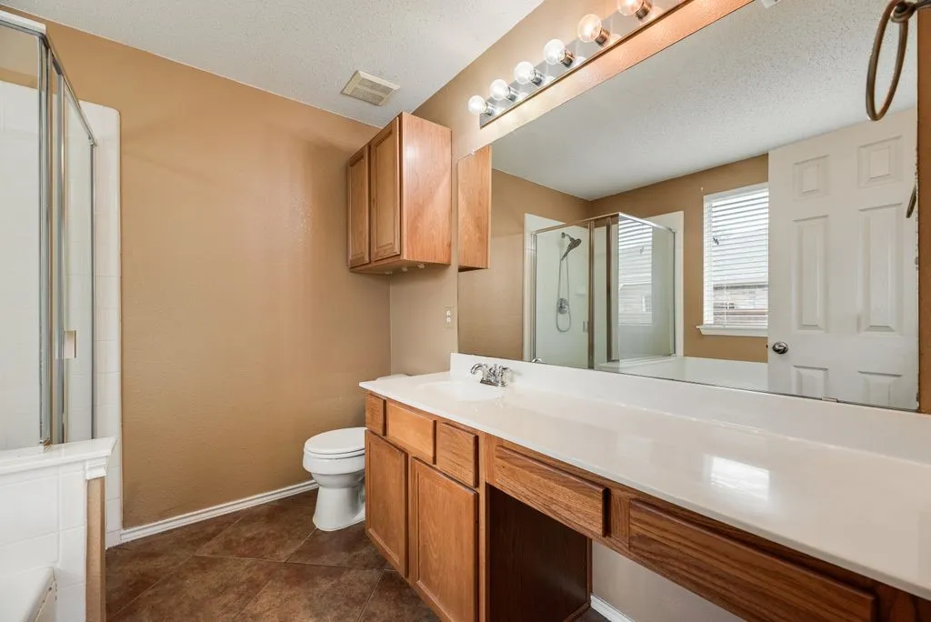 Single Family Residence For Sale in Kaufman County , 118 Aspenwood Trail, Forney, Texas 75126, 4 Bedroom, 2 Bathroom, 2 Garage spaces, 1,868 Sqft, built in 2004, mls#21385649, Real Estate Agent in Forney, Homes For Sale in Kaufman county, Homes For Sale in Forney, Realtor in Forney Texas, Real Estate Brokerage Independent Realty Texas, Luminita Cordes Realtor