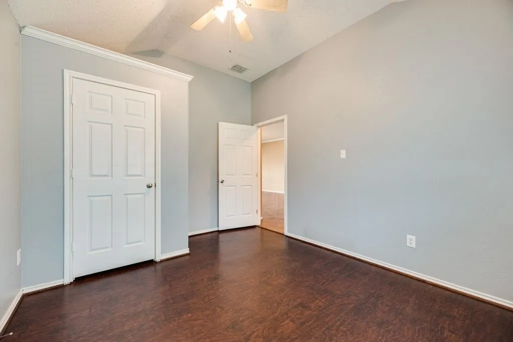 Single Family Residence For Sale in Kaufman County , 118 Aspenwood Trail, Forney, Texas 75126, 4 Bedroom, 2 Bathroom, 2 Garage spaces, 1,868 Sqft, built in 2004, mls#21385649, Real Estate Agent in Forney, Homes For Sale in Kaufman county, Homes For Sale in Forney, Realtor in Forney Texas, Real Estate Brokerage Independent Realty Texas, Luminita Cordes Realtor