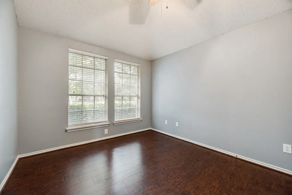 Single Family Residence For Sale in Kaufman County , 118 Aspenwood Trail, Forney, Texas 75126, 4 Bedroom, 2 Bathroom, 2 Garage spaces, 1,868 Sqft, built in 2004, mls#21385649, Real Estate Agent in Forney, Homes For Sale in Kaufman county, Homes For Sale in Forney, Realtor in Forney Texas, Real Estate Brokerage Independent Realty Texas, Luminita Cordes Realtor