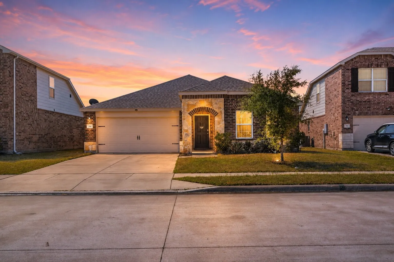 Single Family Residence For Sale in Kaufman County , 759 Brockwell Bend, Forney, Texas 75126, 3 Bedroom, 2 Bathroom, 2 Garage spaces, 1,998 Sqft, built in 2020, mls#21385651, Real Estate Agent in Forney, Homes For Sale in Kaufman county, Homes For Sale in Forney, Realtor in Forney Texas, Real Estate Brokerage Independent Realty Texas, Luminita Cordes Realtor