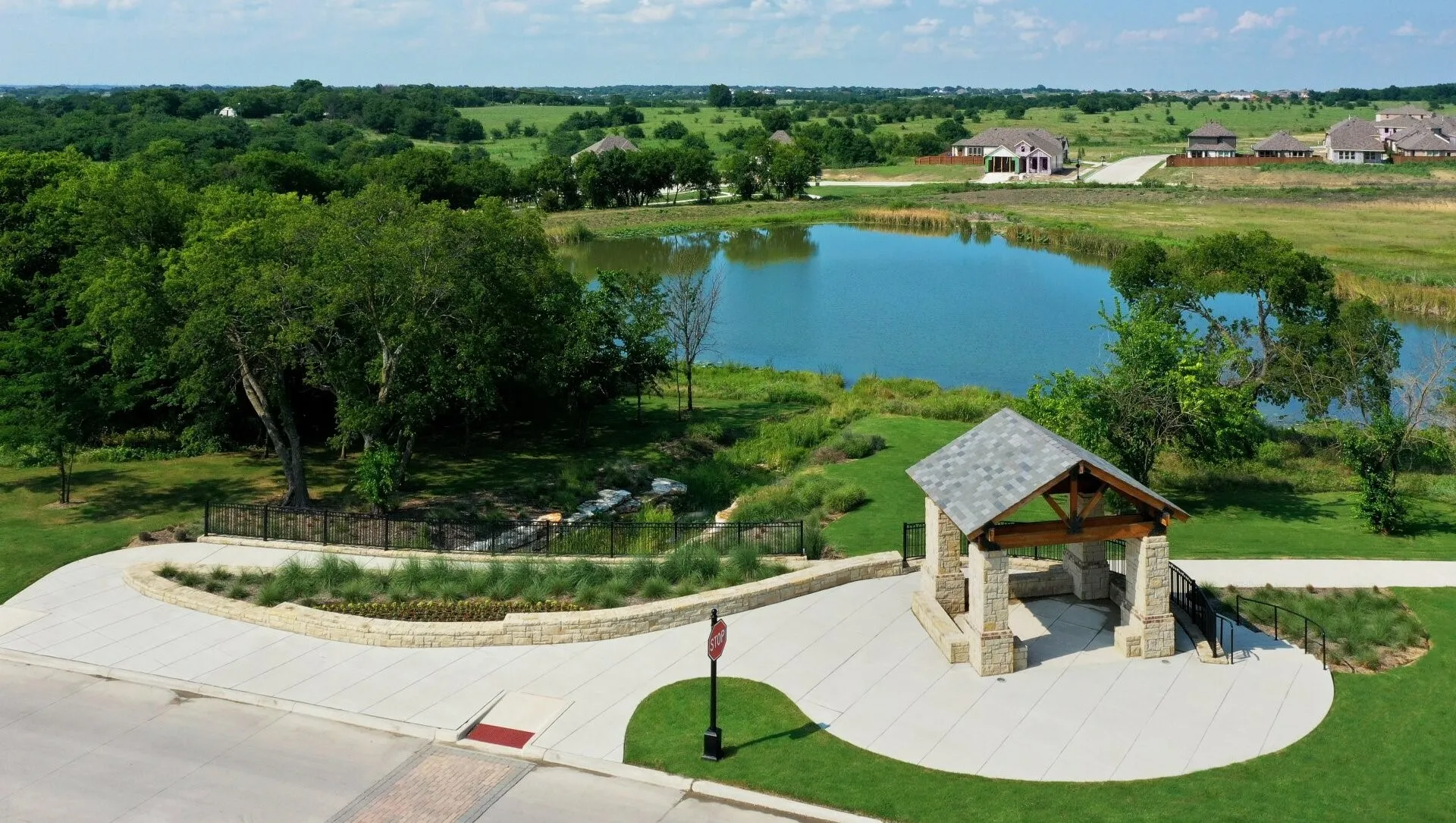 Single Family Residence For Sale in Kaufman County , 759 Brockwell Bend, Forney, Texas 75126, 3 Bedroom, 2 Bathroom, 2 Garage spaces, 1,998 Sqft, built in 2020, mls#21385651, Real Estate Agent in Forney, Homes For Sale in Kaufman county, Homes For Sale in Forney, Realtor in Forney Texas, Real Estate Brokerage Independent Realty Texas, Luminita Cordes Realtor