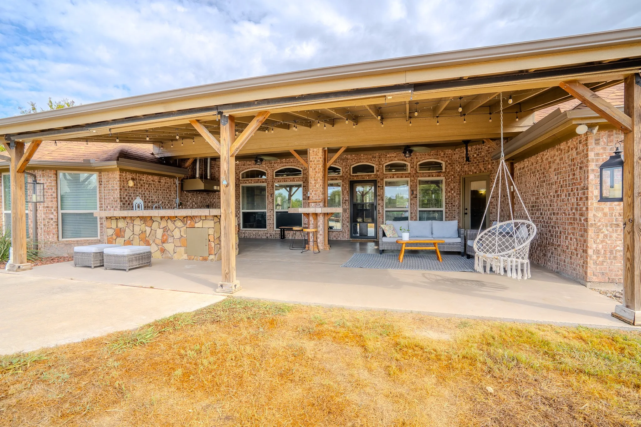 Large Entertainment Area