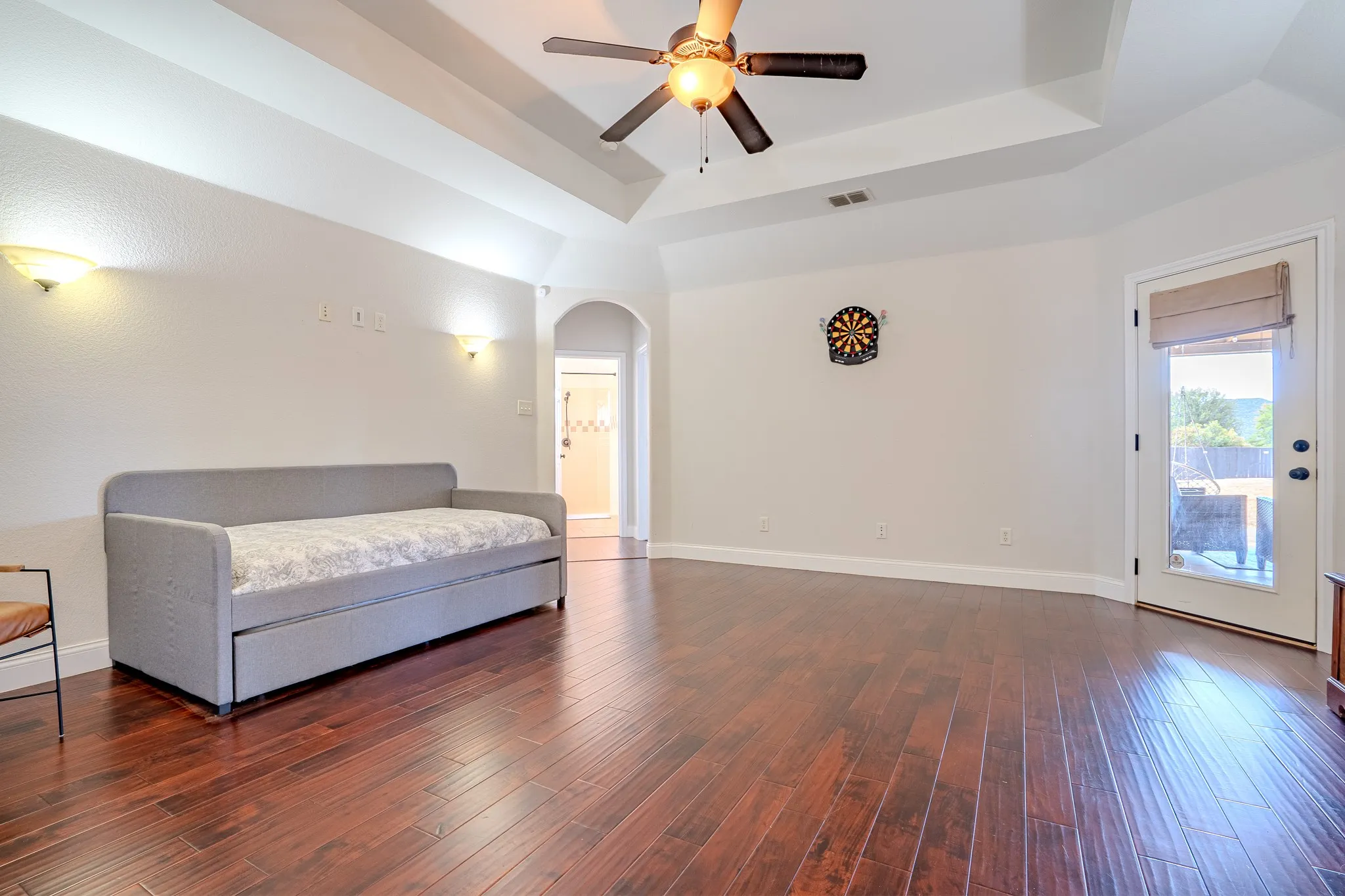 Single Family Residence For Sale in Parker County , 1236 Woodbridge Court, Willow Park, Texas 76087, 4 Bedroom, 3 Bathroom, 3 Garage spaces, 3,006 Sqft, built in 2007, mls#21382252, Real Estate Agent in Willow Park, Homes For Sale in Parker county, Homes For Sale in Willow Park, Realtor in Willow Park Texas, Real Estate Brokerage Independent Realty Texas, Luminita Cordes Realtor