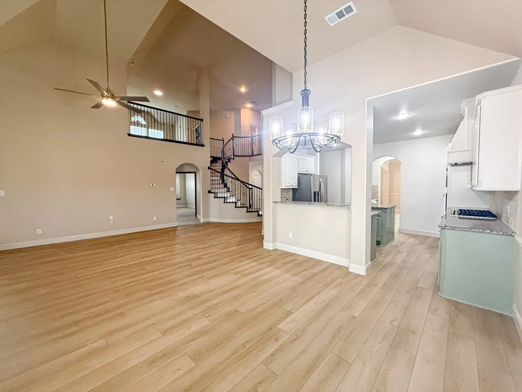 Single Family Residence For Rent in Collin County , 600 Falcon Drive, Prosper, Texas 75078, 5 Bedroom, 4 Bathroom, 3 Garage spaces, 4,359 Sqft, built in 2014, mls#21384290, Real Estate Agent in Prosper, Homes For Rent in Collin county, Homes For Rent in Prosper, Realtor in Prosper Texas, Real Estate Brokerage Independent Realty Texas, Luminita Cordes Realtor