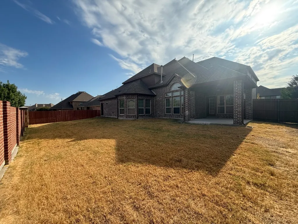 Single Family Residence For Rent in Collin County , 600 Falcon Drive, Prosper, Texas 75078, 5 Bedroom, 4 Bathroom, 3 Garage spaces, 4,359 Sqft, built in 2014, mls#21384290, Real Estate Agent in Prosper, Homes For Rent in Collin county, Homes For Rent in Prosper, Realtor in Prosper Texas, Real Estate Brokerage Independent Realty Texas, Luminita Cordes Realtor