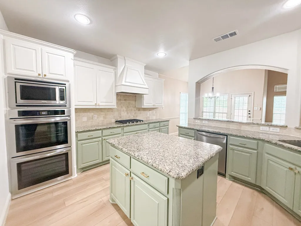 Single Family Residence For Rent in Collin County , 600 Falcon Drive, Prosper, Texas 75078, 5 Bedroom, 4 Bathroom, 3 Garage spaces, 4,359 Sqft, built in 2014, mls#21384290, Real Estate Agent in Prosper, Homes For Rent in Collin county, Homes For Rent in Prosper, Realtor in Prosper Texas, Real Estate Brokerage Independent Realty Texas, Luminita Cordes Realtor