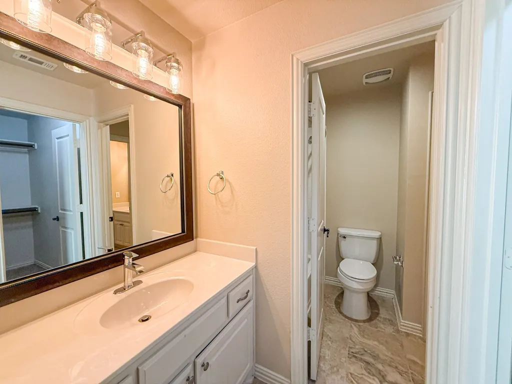 Single Family Residence For Rent in Collin County , 600 Falcon Drive, Prosper, Texas 75078, 5 Bedroom, 4 Bathroom, 3 Garage spaces, 4,359 Sqft, built in 2014, mls#21384290, Real Estate Agent in Prosper, Homes For Rent in Collin county, Homes For Rent in Prosper, Realtor in Prosper Texas, Real Estate Brokerage Independent Realty Texas, Luminita Cordes Realtor