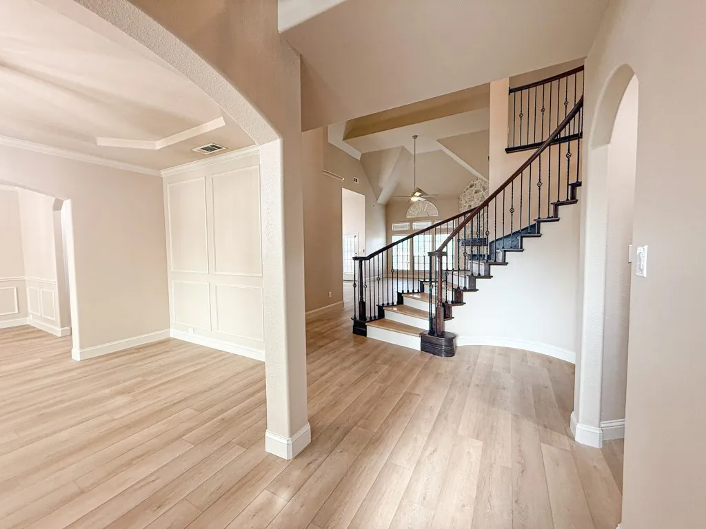 Single Family Residence For Rent in Collin County , 600 Falcon Drive, Prosper, Texas 75078, 5 Bedroom, 4 Bathroom, 3 Garage spaces, 4,359 Sqft, built in 2014, mls#21384290, Real Estate Agent in Prosper, Homes For Rent in Collin county, Homes For Rent in Prosper, Realtor in Prosper Texas, Real Estate Brokerage Independent Realty Texas, Luminita Cordes Realtor