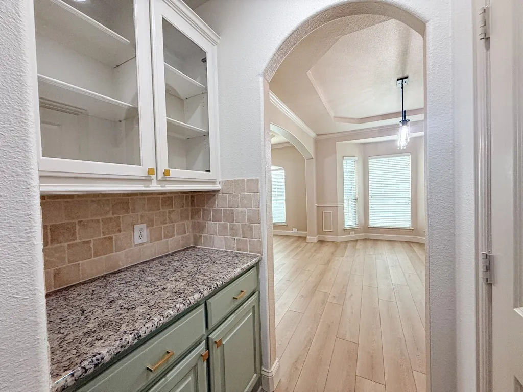 Single Family Residence For Rent in Collin County , 600 Falcon Drive, Prosper, Texas 75078, 5 Bedroom, 4 Bathroom, 3 Garage spaces, 4,359 Sqft, built in 2014, mls#21384290, Real Estate Agent in Prosper, Homes For Rent in Collin county, Homes For Rent in Prosper, Realtor in Prosper Texas, Real Estate Brokerage Independent Realty Texas, Luminita Cordes Realtor