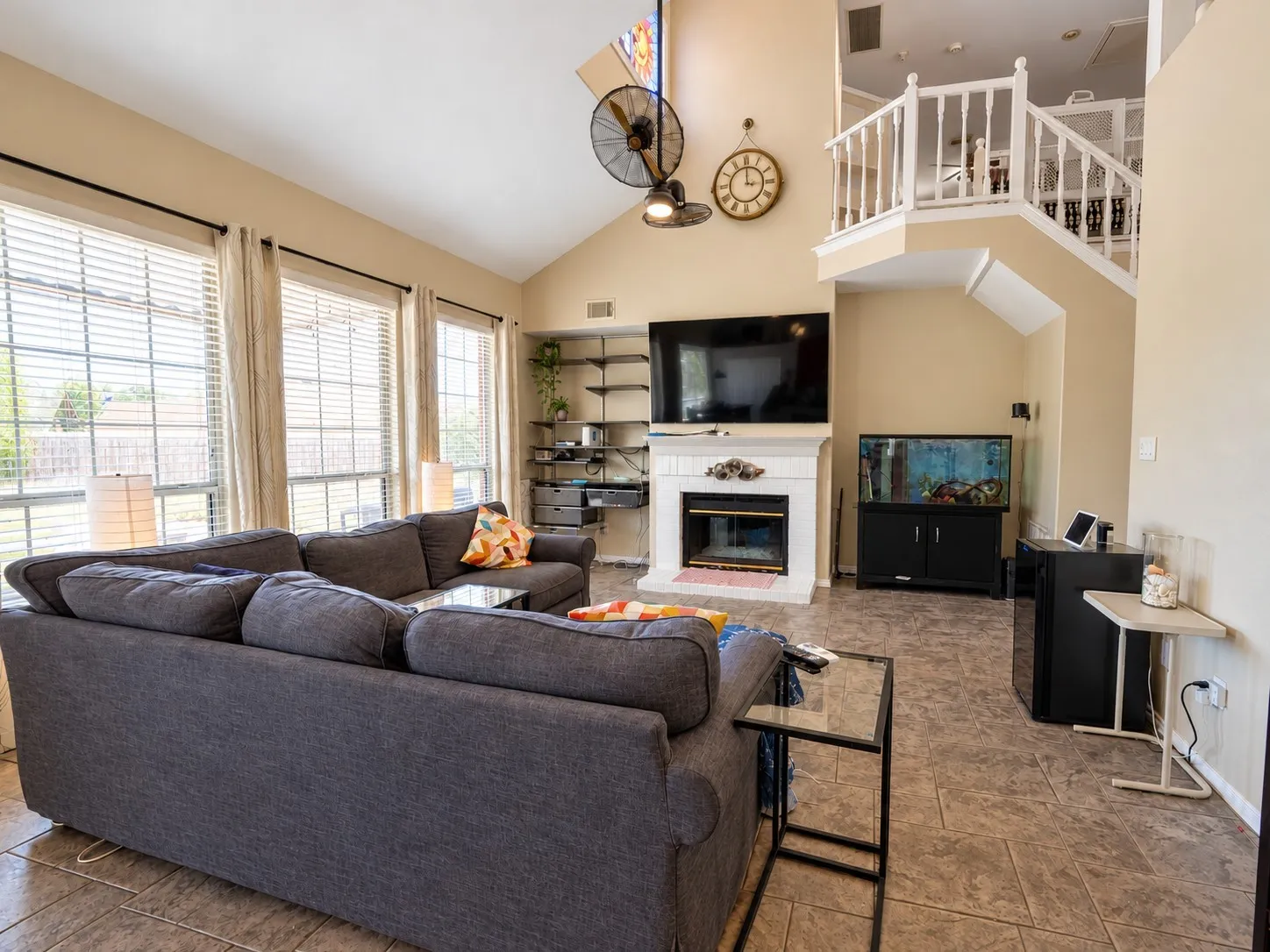 Single Family Residence For Sale in Dallas County , 202 Browning Lane, Grand Prairie, Texas 75052, 3 Bedroom, 3 Bathroom, 2 Garage spaces, 2,312 Sqft, built in 1989, mls#21376753, Real Estate Agent in Grand Prairie, Homes For Sale in Dallas county, Homes For Sale in Grand Prairie, Realtor in Grand Prairie Texas, Real Estate Brokerage Independent Realty Texas, Luminita Cordes Realtor
