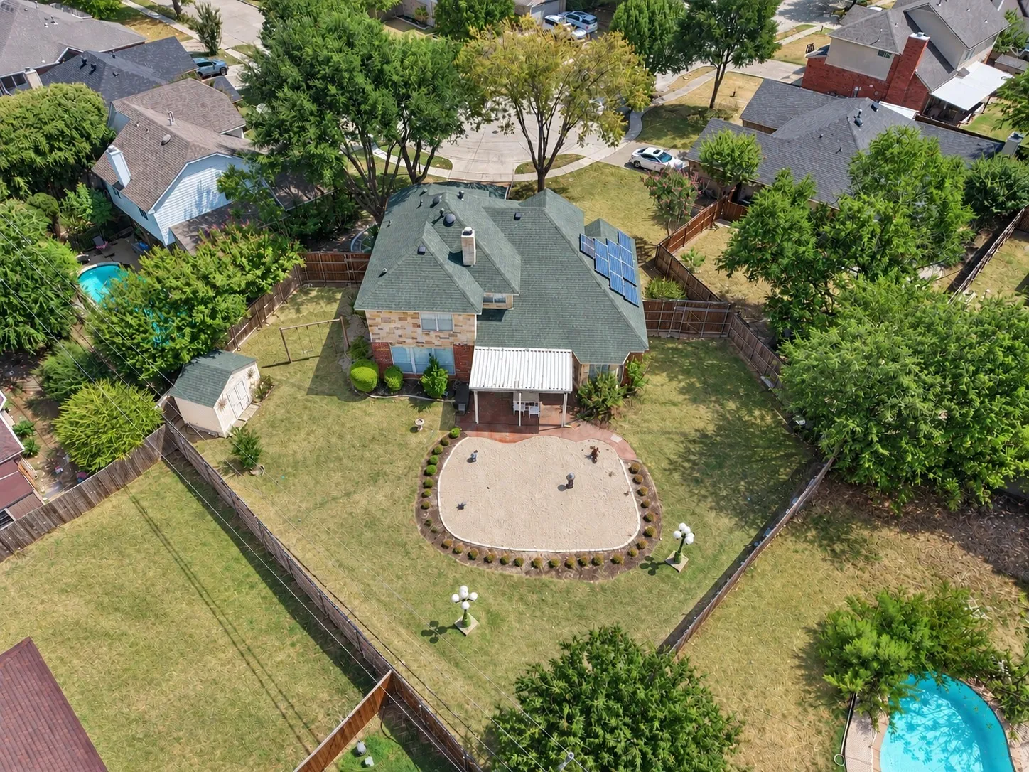 Single Family Residence For Sale in Dallas County , 202 Browning Lane, Grand Prairie, Texas 75052, 3 Bedroom, 3 Bathroom, 2 Garage spaces, 2,312 Sqft, built in 1989, mls#21376753, Real Estate Agent in Grand Prairie, Homes For Sale in Dallas county, Homes For Sale in Grand Prairie, Realtor in Grand Prairie Texas, Real Estate Brokerage Independent Realty Texas, Luminita Cordes Realtor