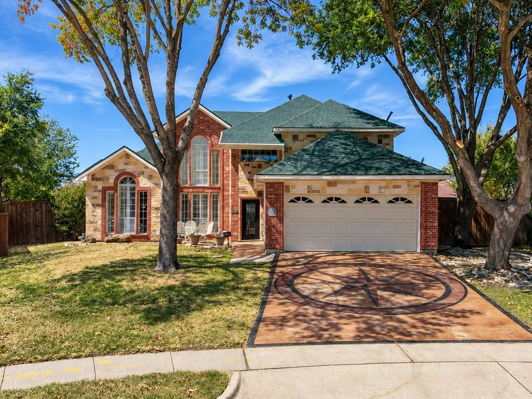 Single Family Residence For Sale in Dallas County , 202 Browning Lane, Grand Prairie, Texas 75052, 3 Bedroom, 3 Bathroom, 2 Garage spaces, 2,312 Sqft, built in 1989, mls#21376753, Real Estate Agent in Grand Prairie, Homes For Sale in Dallas county, Homes For Sale in Grand Prairie, Realtor in Grand Prairie Texas, Real Estate Brokerage Independent Realty Texas, Luminita Cordes Realtor