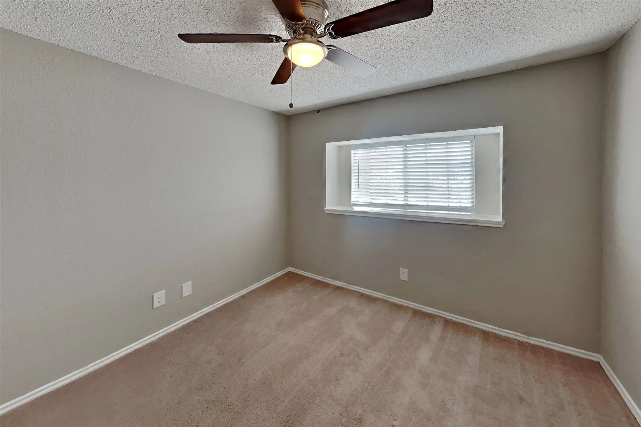 Single Family Residence For Rent in Collin County , 6760 Manitowoc Drive, Plano, Texas 75023, 4 Bedroom, 3 Bathroom, 2 Garage spaces, 1,880 Sqft, built in 1986, mls#21381505, Real Estate Agent in Plano, Homes For Rent in Collin county, Homes For Rent in Plano, Realtor in Plano Texas, Real Estate Brokerage Independent Realty Texas, Luminita Cordes Realtor