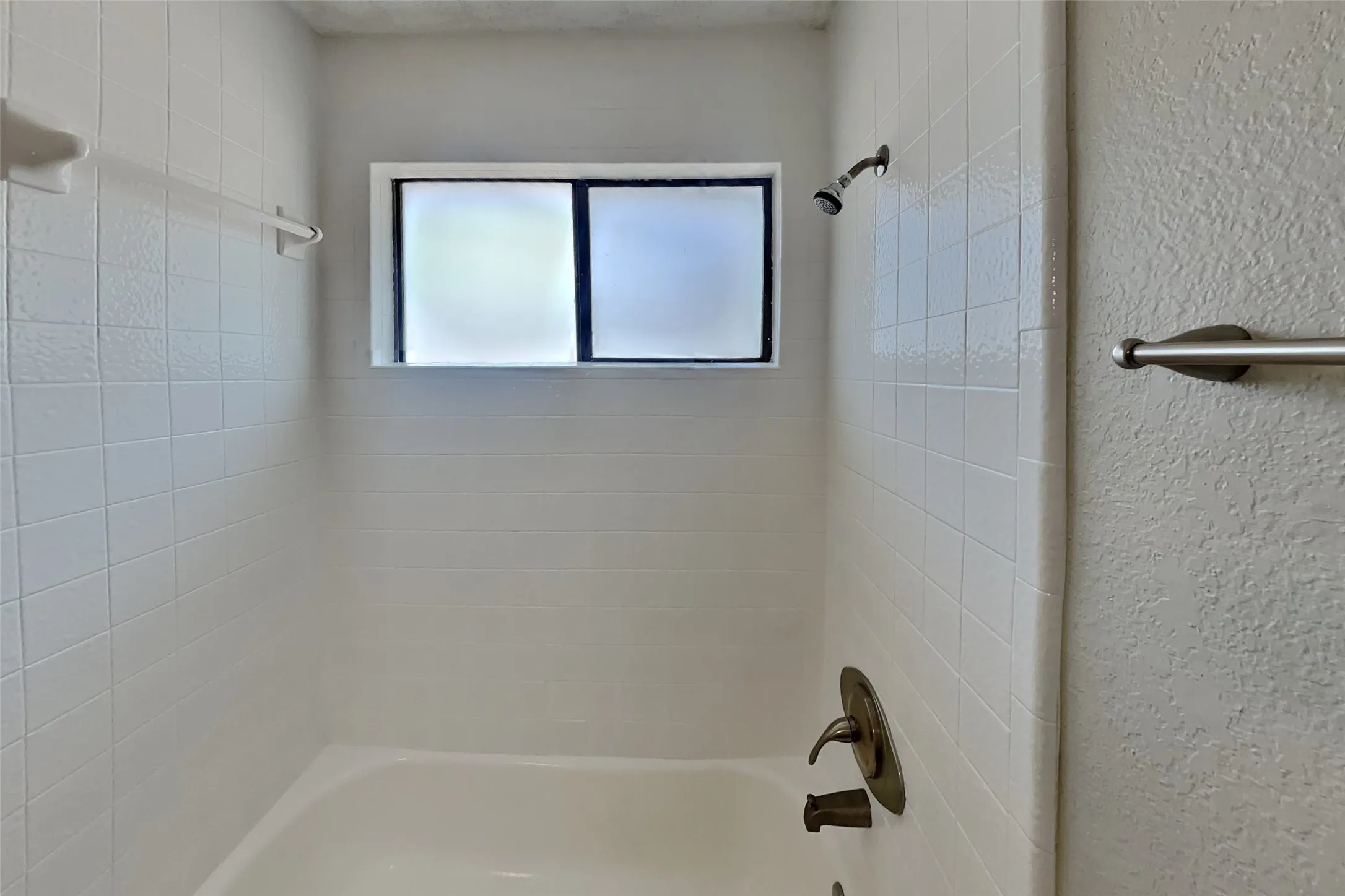 Single Family Residence For Rent in Collin County , 6760 Manitowoc Drive, Plano, Texas 75023, 4 Bedroom, 3 Bathroom, 2 Garage spaces, 1,880 Sqft, built in 1986, mls#21381505, Real Estate Agent in Plano, Homes For Rent in Collin county, Homes For Rent in Plano, Realtor in Plano Texas, Real Estate Brokerage Independent Realty Texas, Luminita Cordes Realtor