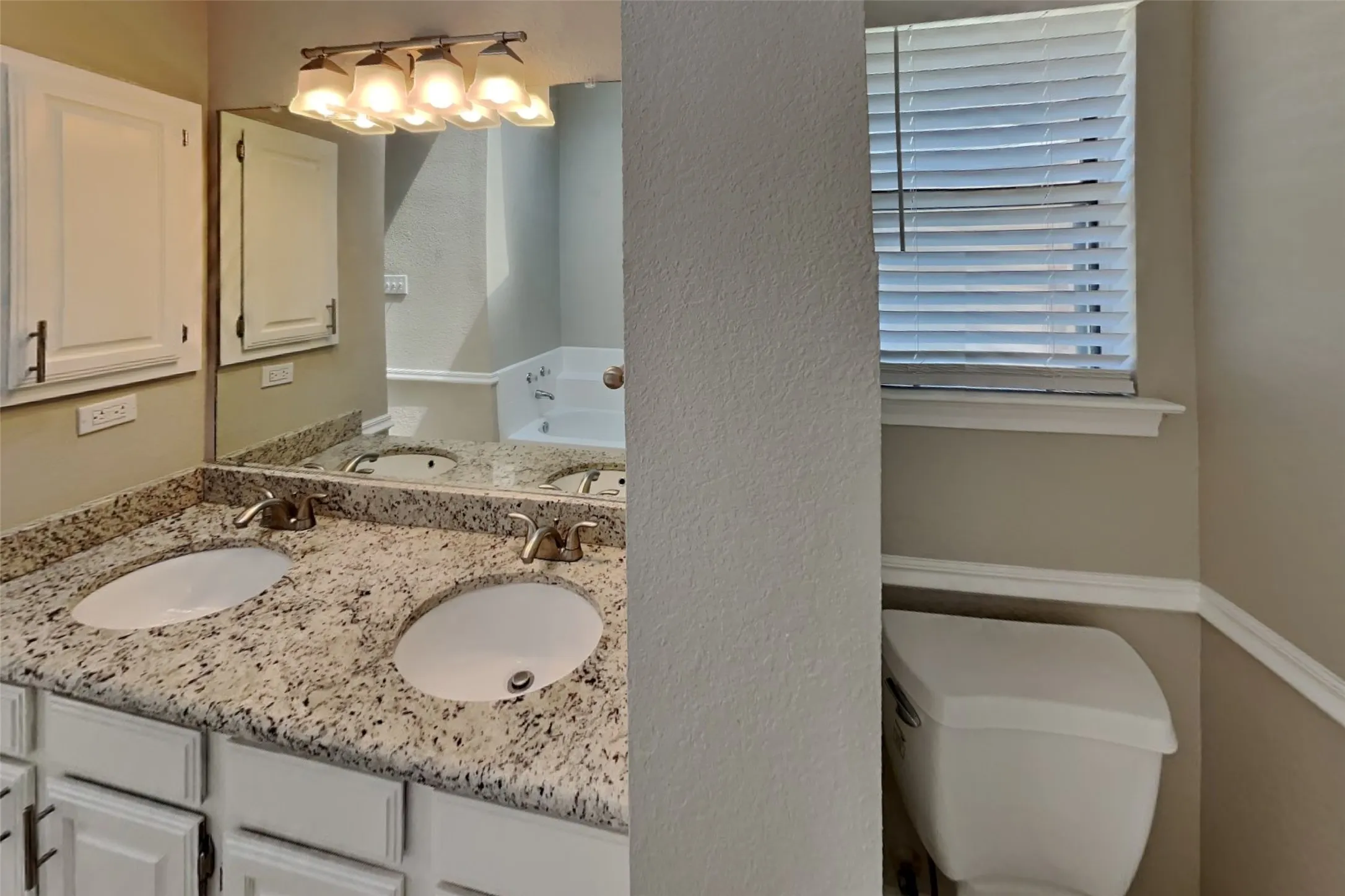 Single Family Residence For Rent in Collin County , 6760 Manitowoc Drive, Plano, Texas 75023, 4 Bedroom, 3 Bathroom, 2 Garage spaces, 1,880 Sqft, built in 1986, mls#21381505, Real Estate Agent in Plano, Homes For Rent in Collin county, Homes For Rent in Plano, Realtor in Plano Texas, Real Estate Brokerage Independent Realty Texas, Luminita Cordes Realtor