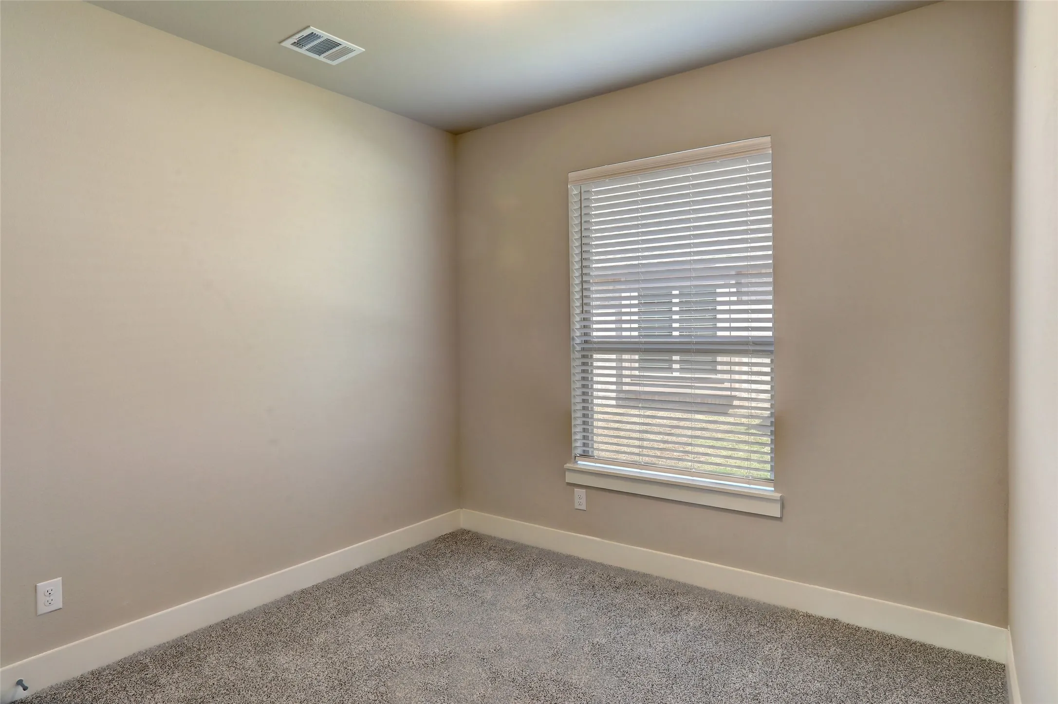 Single Family Residence For Sale in Collin County , 208 Pennington Road, Josephine, Texas 75173, 3 Bedroom, 2 Bathroom, 3 Garage spaces, 1,803 Sqft, built in 2025, mls#21385678, Real Estate Agent in Josephine, Homes For Sale in Collin county, Homes For Sale in Josephine, Realtor in Josephine Texas, Real Estate Brokerage Independent Realty Texas, Luminita Cordes Realtor