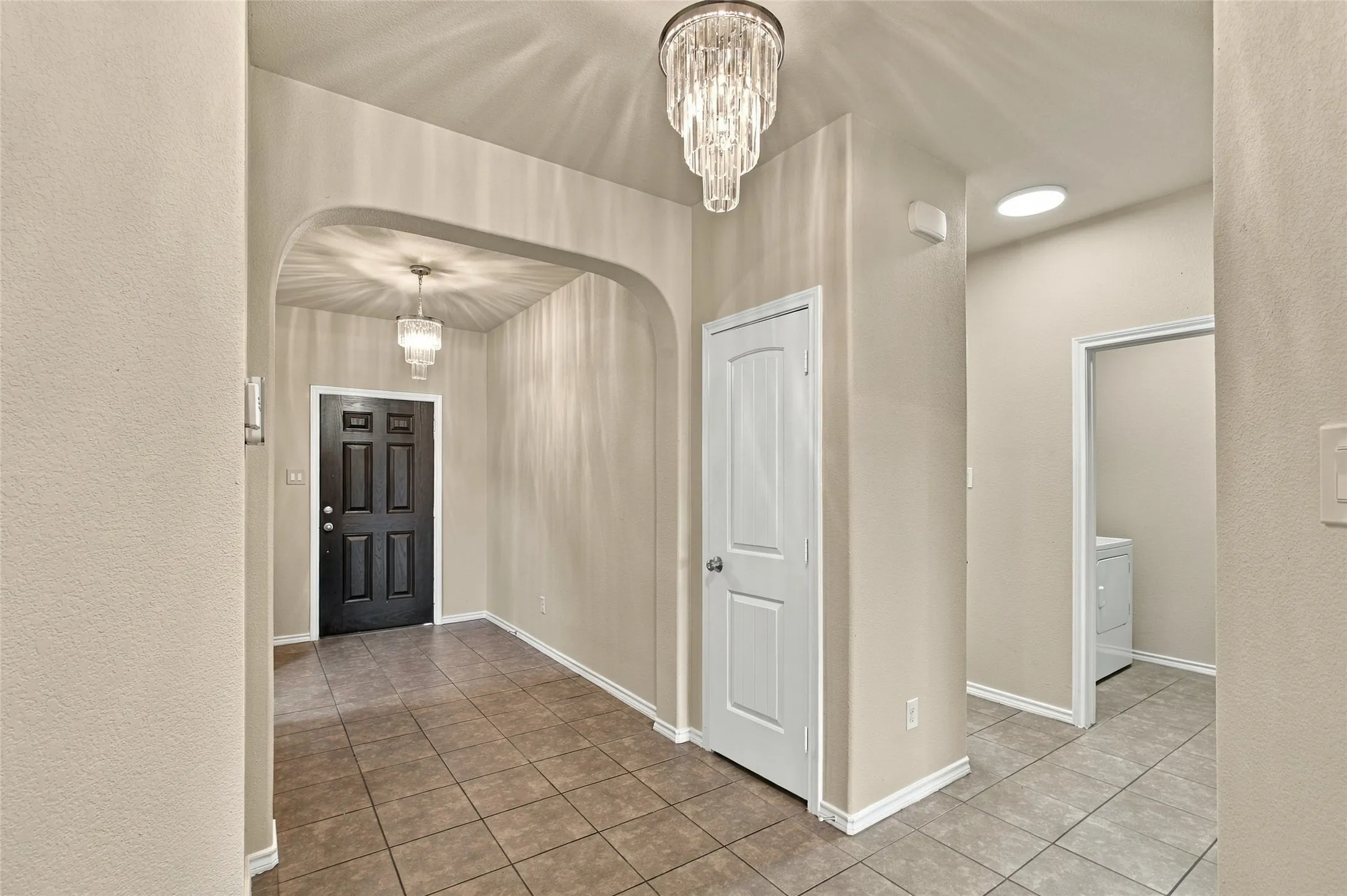 Single Family Residence For Sale in Tarrant County , 11808 Anna Grace Drive, Fort Worth, Texas 76028, 3 Bedroom, 2 Bathroom, 2 Garage spaces, 1,583 Sqft, built in 2014, mls#21384949, Real Estate Agent in Fort Worth, Homes For Sale in Tarrant county, Homes For Sale in Fort Worth, Realtor in Fort Worth Texas, Real Estate Brokerage Independent Realty Texas, Luminita Cordes Realtor