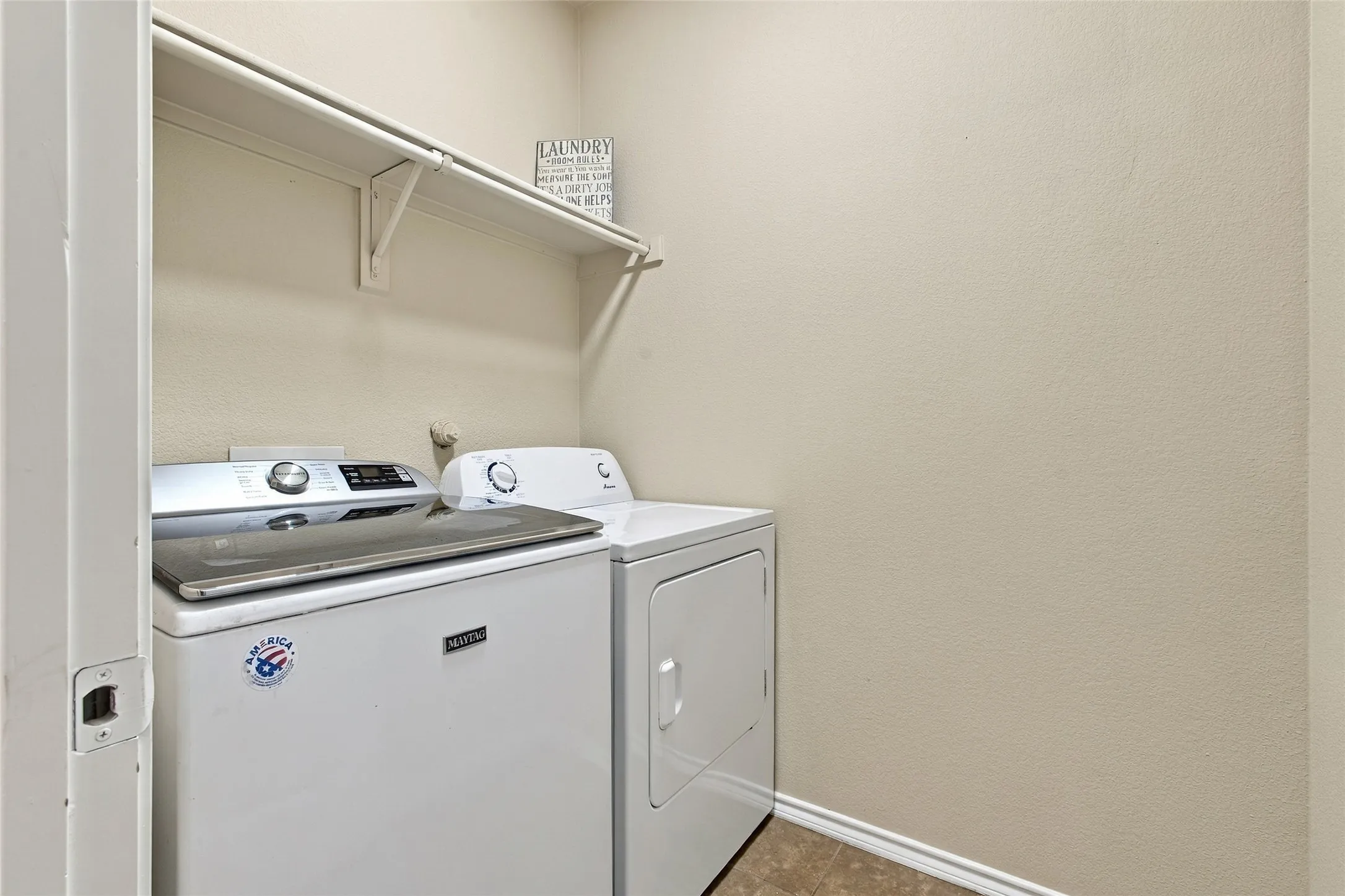 Single Family Residence For Sale in Tarrant County , 11808 Anna Grace Drive, Fort Worth, Texas 76028, 3 Bedroom, 2 Bathroom, 2 Garage spaces, 1,583 Sqft, built in 2014, mls#21384949, Real Estate Agent in Fort Worth, Homes For Sale in Tarrant county, Homes For Sale in Fort Worth, Realtor in Fort Worth Texas, Real Estate Brokerage Independent Realty Texas, Luminita Cordes Realtor