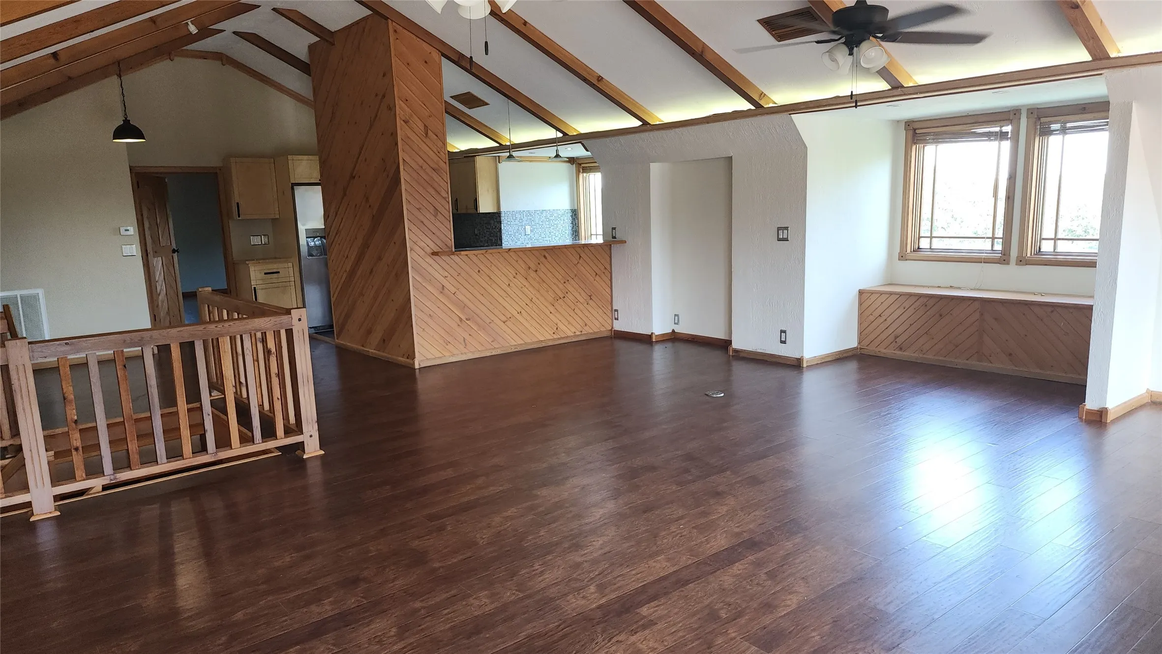 Single Family Residence For Sale in Eastland County , 1992 County Road 330, Eastland, Texas 76448, 4 Bedroom, 2 Bathroom, 1 Garage spaces, 2,262 Sqft, built in 2012, mls#21385682, Real Estate Agent in Eastland, Homes For Sale in Eastland county, Homes For Sale in Eastland, Realtor in Eastland Texas, Real Estate Brokerage Independent Realty Texas, Luminita Cordes Realtor