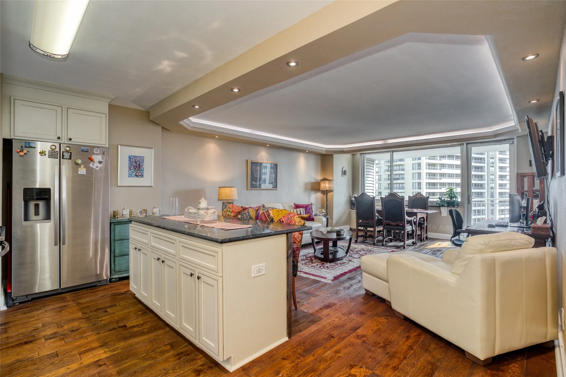 Condominium For Rent in Dallas County , 3883 Turtle Creek Boulevard 1811, Dallas, Texas 75219, 1 Bedroom, 1 Bathroom, 1 Garage spaces, 774 Sqft, built in 1963, mls#21385547, Real Estate Agent in Dallas, Homes For Rent in Dallas county, Homes For Rent in Dallas, Realtor in Dallas Texas, Real Estate Brokerage Independent Realty Texas, Luminita Cordes Realtor