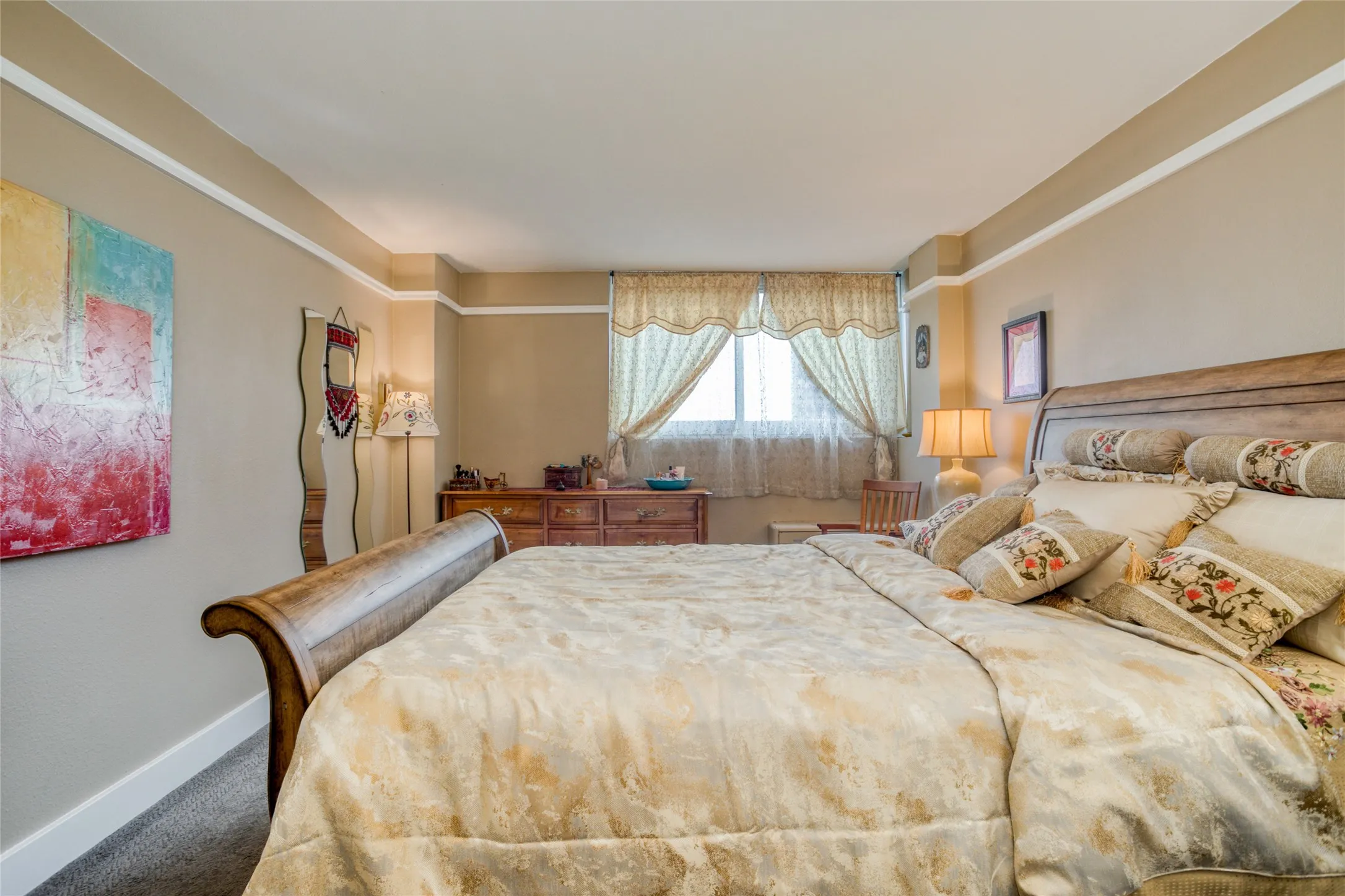 Condominium For Rent in Dallas County , 3883 Turtle Creek Boulevard 1811, Dallas, Texas 75219, 1 Bedroom, 1 Bathroom, 1 Garage spaces, 774 Sqft, built in 1963, mls#21385547, Real Estate Agent in Dallas, Homes For Rent in Dallas county, Homes For Rent in Dallas, Realtor in Dallas Texas, Real Estate Brokerage Independent Realty Texas, Luminita Cordes Realtor