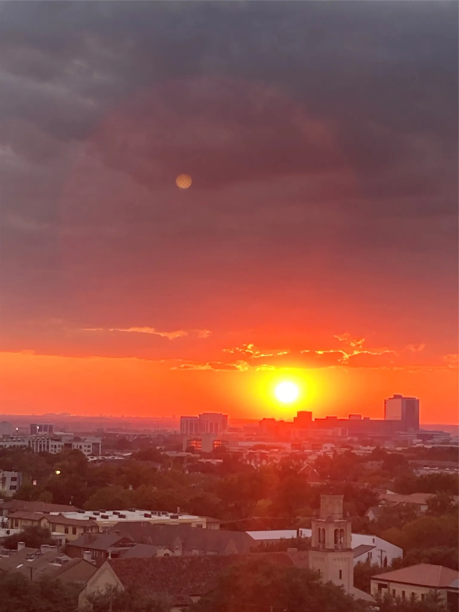 Condominium For Rent in Dallas County , 3883 Turtle Creek Boulevard 1811, Dallas, Texas 75219, 1 Bedroom, 1 Bathroom, 1 Garage spaces, 774 Sqft, built in 1963, mls#21385547, Real Estate Agent in Dallas, Homes For Rent in Dallas county, Homes For Rent in Dallas, Realtor in Dallas Texas, Real Estate Brokerage Independent Realty Texas, Luminita Cordes Realtor