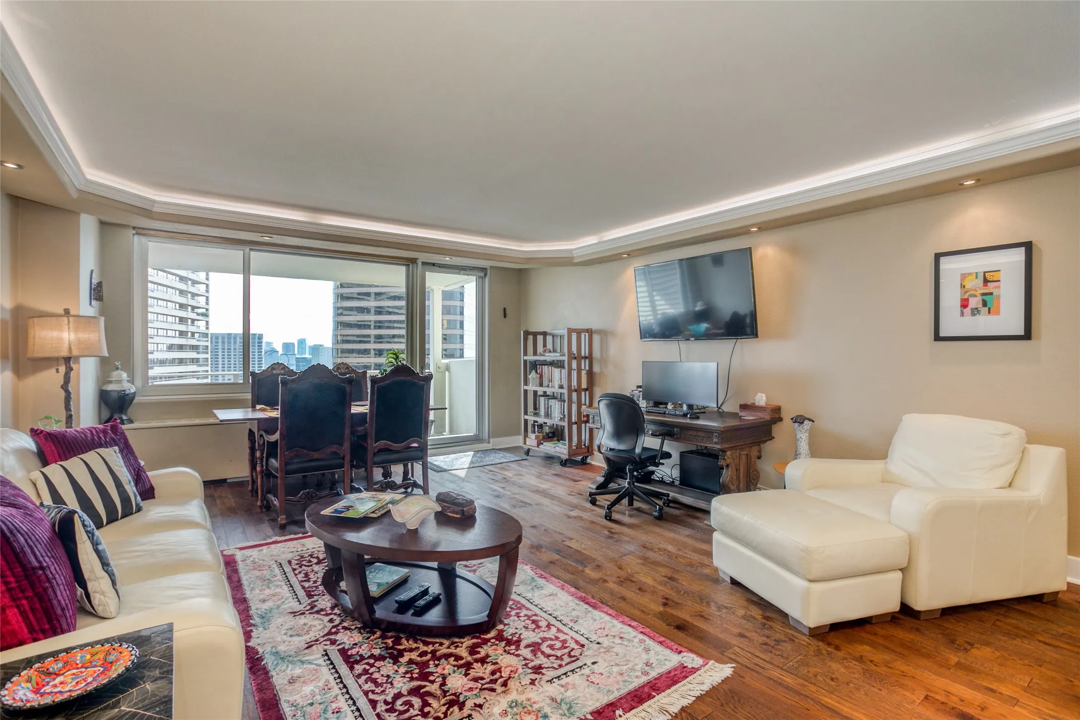 Condominium For Rent in Dallas County , 3883 Turtle Creek Boulevard 1811, Dallas, Texas 75219, 1 Bedroom, 1 Bathroom, 1 Garage spaces, 774 Sqft, built in 1963, mls#21385547, Real Estate Agent in Dallas, Homes For Rent in Dallas county, Homes For Rent in Dallas, Realtor in Dallas Texas, Real Estate Brokerage Independent Realty Texas, Luminita Cordes Realtor