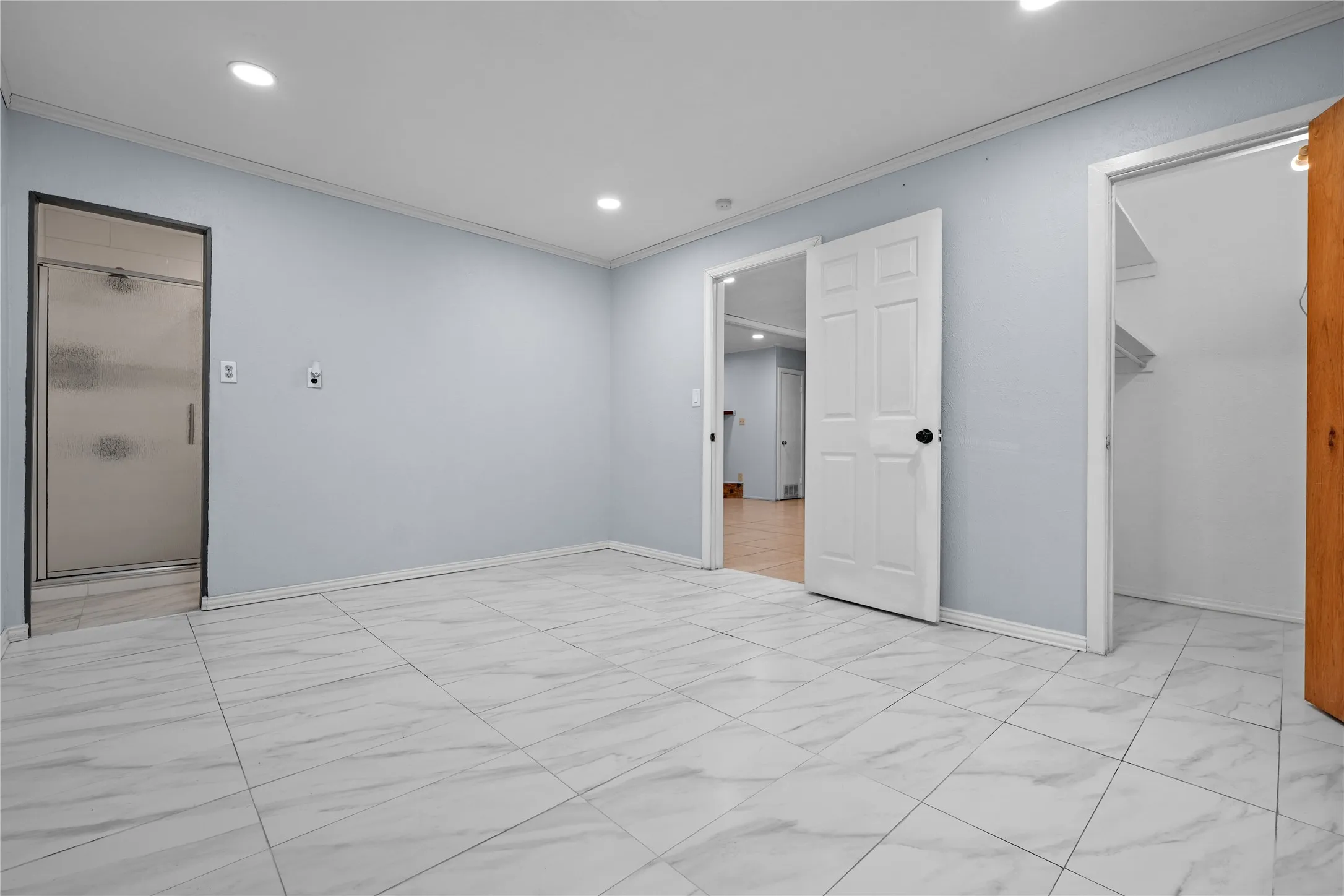 Single Family Residence For Rent in Dallas County , 1809 Anderson Street, Irving, Texas 75062, 4 Bedroom, 2 Bathroom, Garage spaces, 1,242 Sqft, built in 1960, mls#21385686, Real Estate Agent in Irving, Homes For Rent in Dallas county, Homes For Rent in Irving, Realtor in Irving Texas, Real Estate Brokerage Independent Realty Texas, Luminita Cordes Realtor