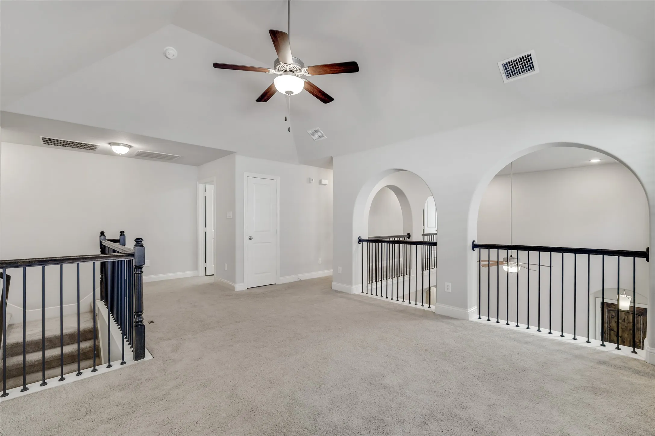 Single Family Residence For Rent in Denton County , 620 Surrey Lane, Flower Mound, Texas 75022, 4 Bedroom, 3 Bathroom, 2 Garage spaces, 2,553 Sqft, built in 2015, mls#21383290, Real Estate Agent in Flower Mound, Homes For Rent in Denton county, Homes For Rent in Flower Mound, Realtor in Flower Mound Texas, Real Estate Brokerage Independent Realty Texas, Luminita Cordes Realtor