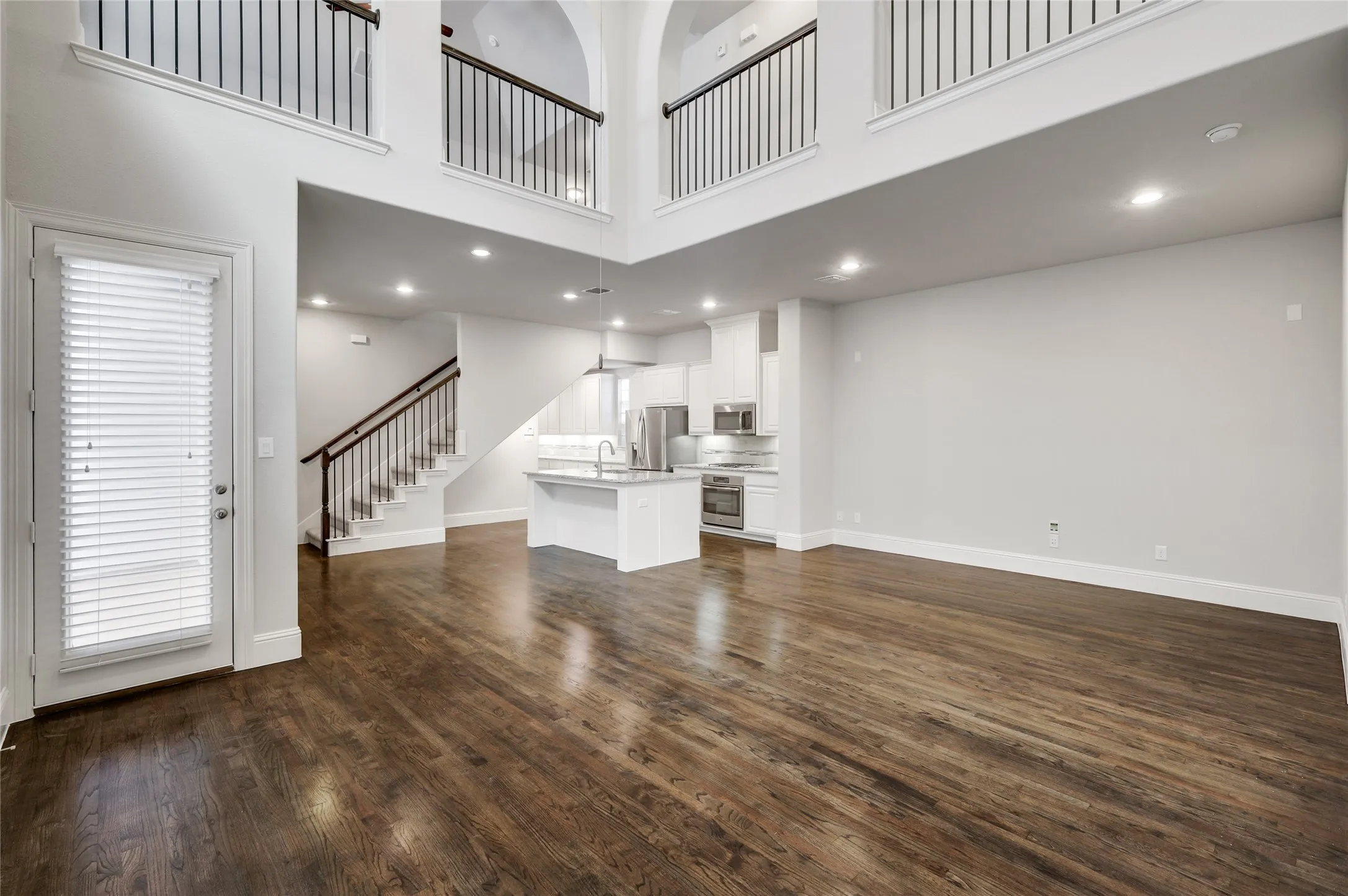 Single Family Residence For Rent in Denton County , 620 Surrey Lane, Flower Mound, Texas 75022, 4 Bedroom, 3 Bathroom, 2 Garage spaces, 2,553 Sqft, built in 2015, mls#21383290, Real Estate Agent in Flower Mound, Homes For Rent in Denton county, Homes For Rent in Flower Mound, Realtor in Flower Mound Texas, Real Estate Brokerage Independent Realty Texas, Luminita Cordes Realtor