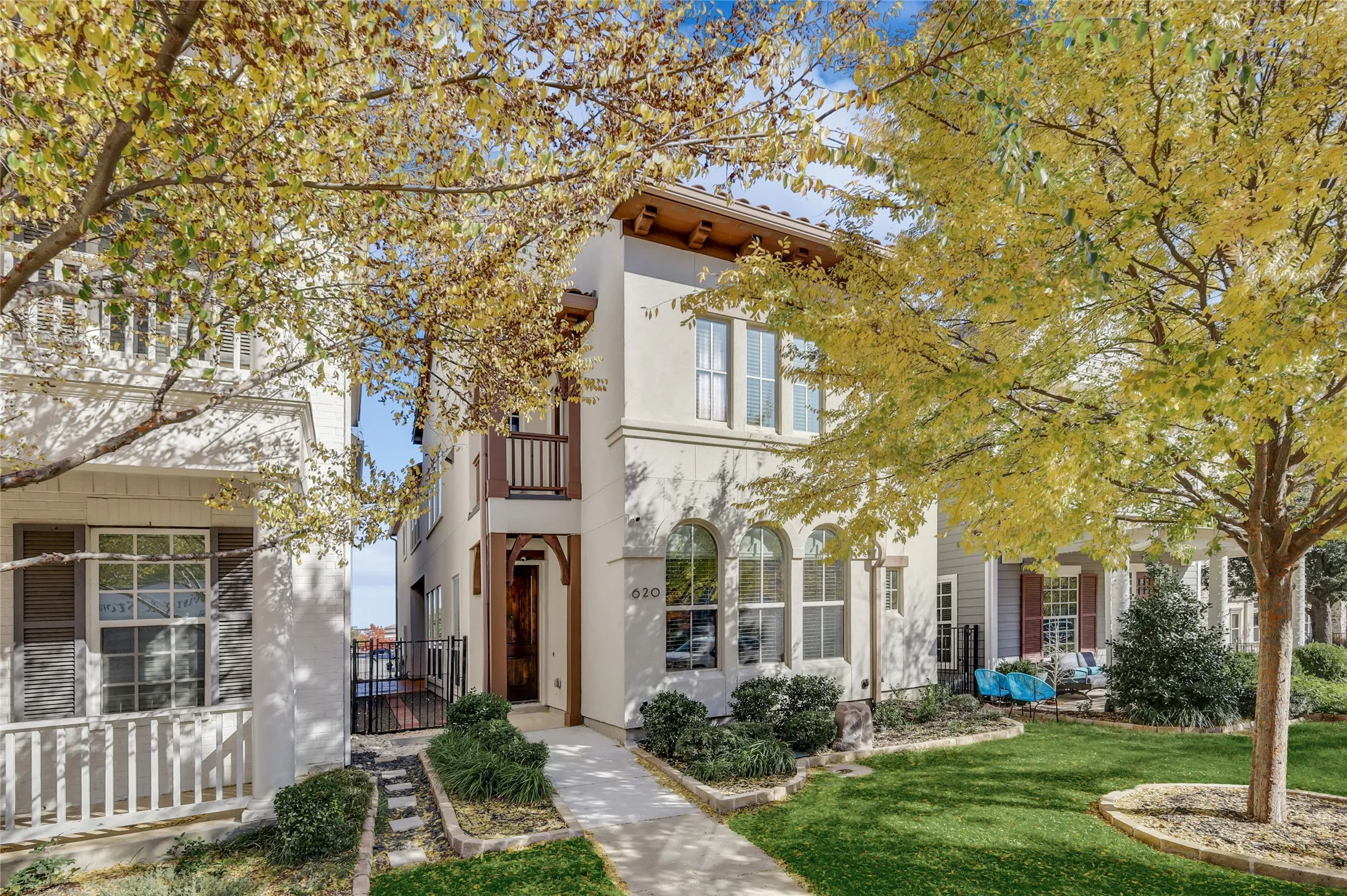 Single Family Residence For Rent in Denton County , 620 Surrey Lane, Flower Mound, Texas 75022, 4 Bedroom, 3 Bathroom, 2 Garage spaces, 2,553 Sqft, built in 2015, mls#21383290, Real Estate Agent in Flower Mound, Homes For Rent in Denton county, Homes For Rent in Flower Mound, Realtor in Flower Mound Texas, Real Estate Brokerage Independent Realty Texas, Luminita Cordes Realtor