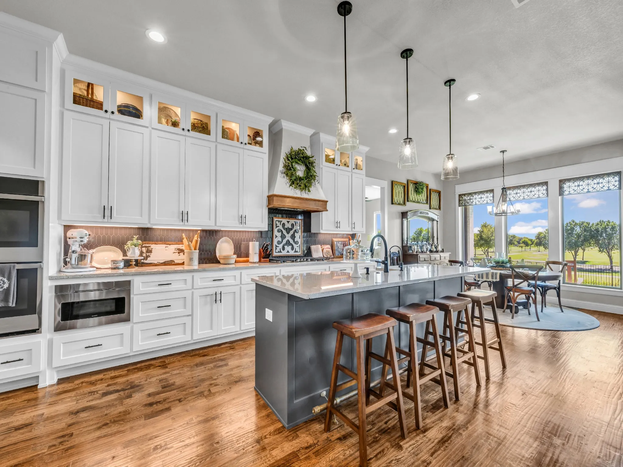 Single Family Residence For Sale in Parker County , 1217 Crown Valley Drive, Weatherford, Texas 76087, 3 Bedroom, 3 Bathroom, 3 Garage spaces, 2,985 Sqft, built in 2022, mls#21385693, Real Estate Agent in Weatherford, Homes For Sale in Parker county, Homes For Sale in Weatherford, Realtor in Weatherford Texas, Real Estate Brokerage Independent Realty Texas, Luminita Cordes Realtor