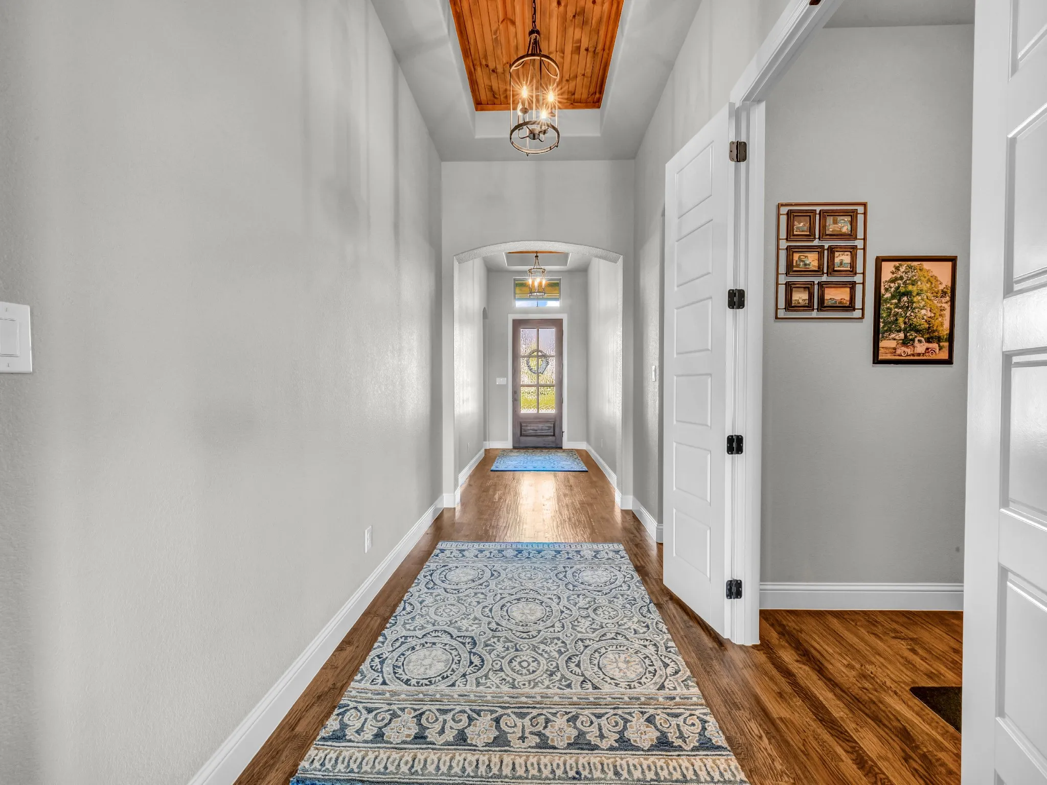 Single Family Residence For Sale in Parker County , 1217 Crown Valley Drive, Weatherford, Texas 76087, 3 Bedroom, 3 Bathroom, 3 Garage spaces, 2,985 Sqft, built in 2022, mls#21385693, Real Estate Agent in Weatherford, Homes For Sale in Parker county, Homes For Sale in Weatherford, Realtor in Weatherford Texas, Real Estate Brokerage Independent Realty Texas, Luminita Cordes Realtor