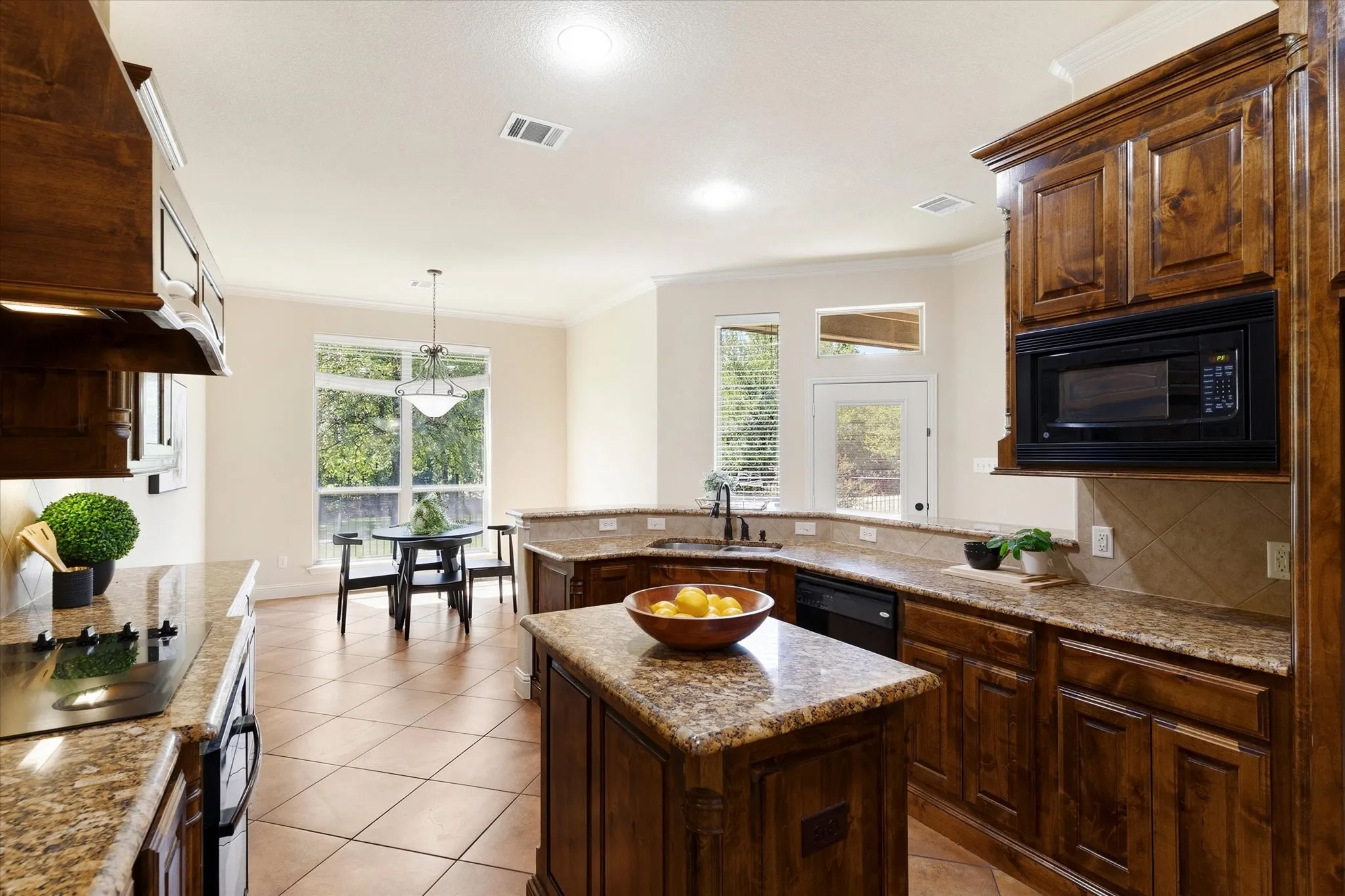 Single Family Residence For Sale in Tarrant County , 9300 Wood Duck Drive, Fort Worth, Texas 76118, 4 Bedroom, 4 Bathroom, 3 Garage spaces, 3,115 Sqft, built in 2009, mls#21383697, Real Estate Agent in Fort Worth, Homes For Sale in Tarrant county, Homes For Sale in Fort Worth, Realtor in Fort Worth Texas, Real Estate Brokerage Independent Realty Texas, Luminita Cordes Realtor