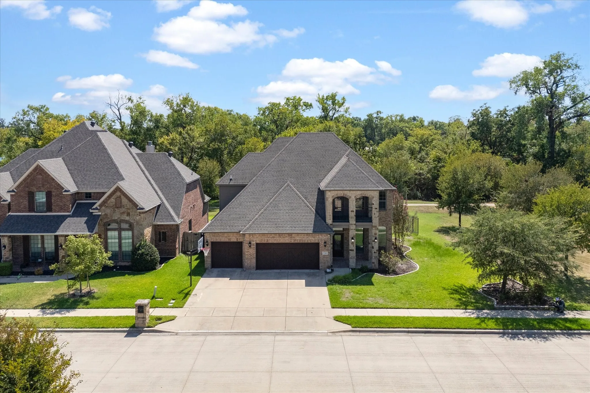 Single Family Residence For Sale in Tarrant County , 9300 Wood Duck Drive, Fort Worth, Texas 76118, 4 Bedroom, 4 Bathroom, 3 Garage spaces, 3,115 Sqft, built in 2009, mls#21383697, Real Estate Agent in Fort Worth, Homes For Sale in Tarrant county, Homes For Sale in Fort Worth, Realtor in Fort Worth Texas, Real Estate Brokerage Independent Realty Texas, Luminita Cordes Realtor