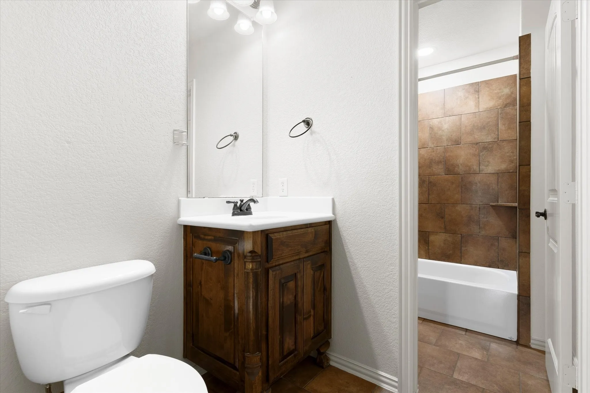 Single Family Residence For Sale in Tarrant County , 9300 Wood Duck Drive, Fort Worth, Texas 76118, 4 Bedroom, 4 Bathroom, 3 Garage spaces, 3,115 Sqft, built in 2009, mls#21383697, Real Estate Agent in Fort Worth, Homes For Sale in Tarrant county, Homes For Sale in Fort Worth, Realtor in Fort Worth Texas, Real Estate Brokerage Independent Realty Texas, Luminita Cordes Realtor