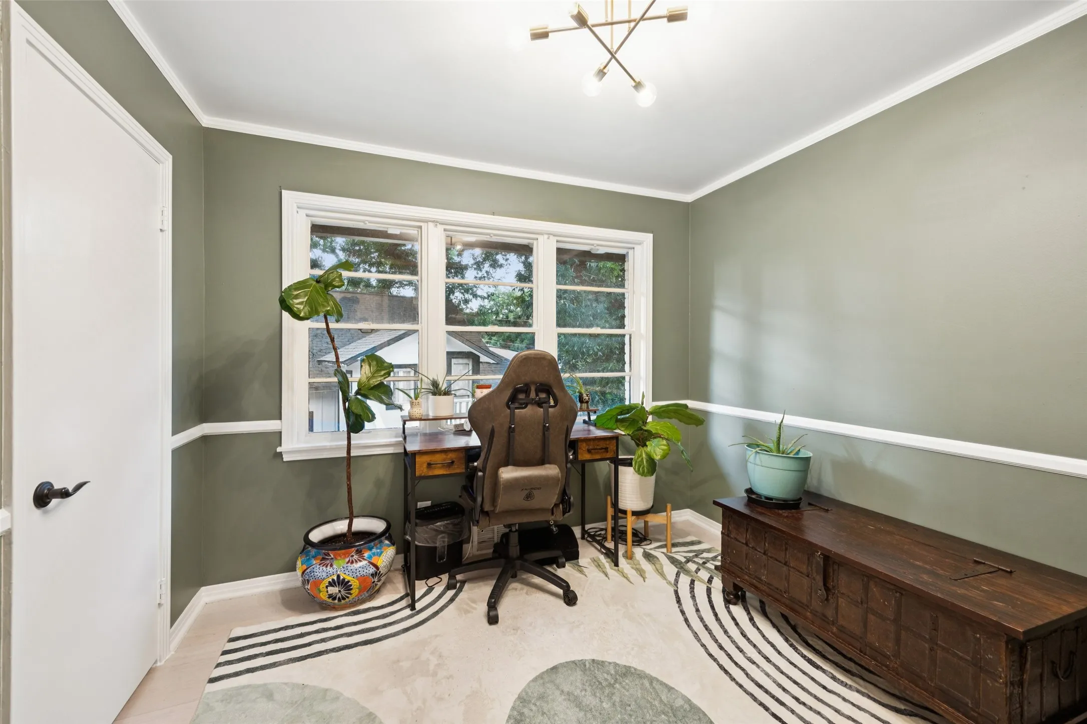 Single Family Residence For Rent in Dallas County , 1657 Nob Hill Road, Dallas, Texas 75208, 4 Bedroom, 2 Bathroom, 2 Garage spaces, 2,330 Sqft, built in 1954, mls#21385703, Real Estate Agent in Dallas, Homes For Rent in Dallas county, Homes For Rent in Dallas, Realtor in Dallas Texas, Real Estate Brokerage Independent Realty Texas, Luminita Cordes Realtor