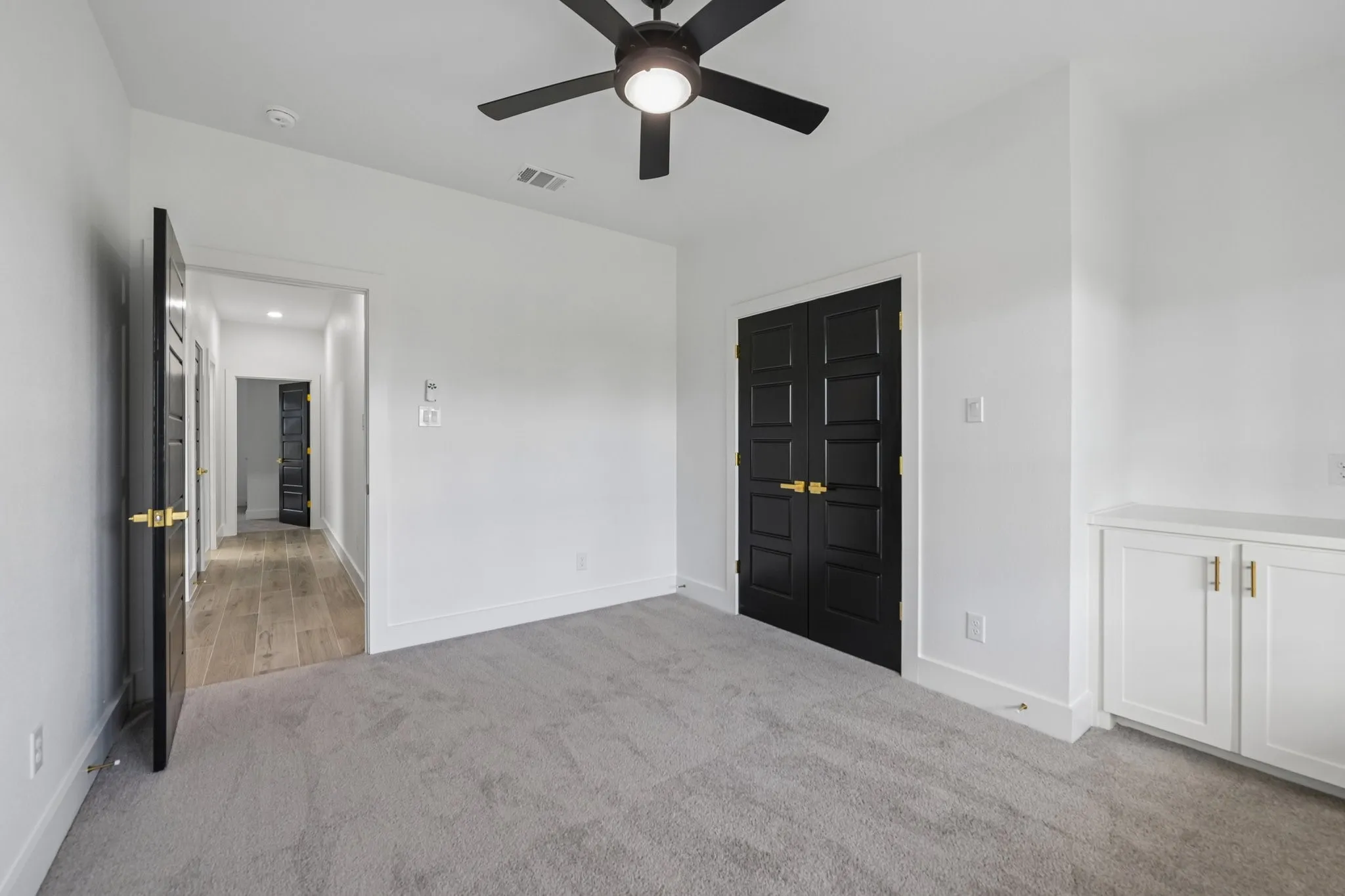 Single Family Residence For Sale in Johnson County , 6605 Buffalo Ridge Circle, Godley, Texas 76044, 4 Bedroom, 3 Bathroom, 2 Garage spaces, 2,378 Sqft, built in 2024, mls#21384759, Real Estate Agent in Godley, Homes For Sale in Johnson county, Homes For Sale in Godley, Realtor in Godley Texas, Real Estate Brokerage Independent Realty Texas, Luminita Cordes Realtor