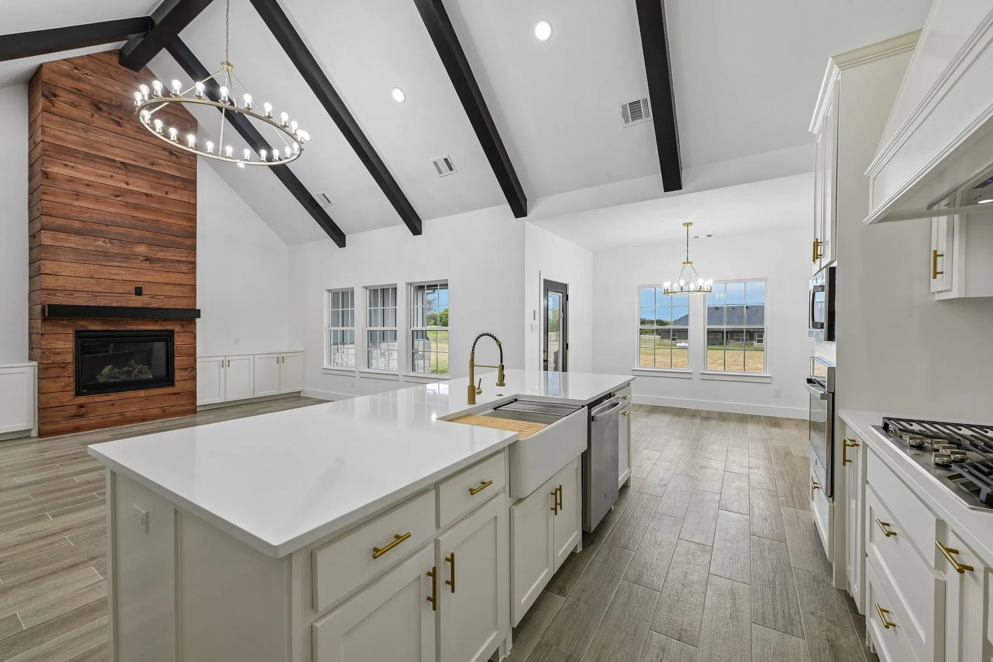 Single Family Residence For Sale in Johnson County , 6605 Buffalo Ridge Circle, Godley, Texas 76044, 4 Bedroom, 3 Bathroom, 2 Garage spaces, 2,378 Sqft, built in 2024, mls#21384759, Real Estate Agent in Godley, Homes For Sale in Johnson county, Homes For Sale in Godley, Realtor in Godley Texas, Real Estate Brokerage Independent Realty Texas, Luminita Cordes Realtor