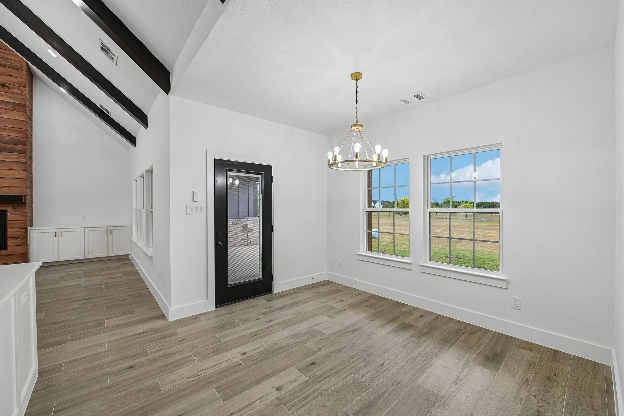 Single Family Residence For Sale in Johnson County , 6605 Buffalo Ridge Circle, Godley, Texas 76044, 4 Bedroom, 3 Bathroom, 2 Garage spaces, 2,378 Sqft, built in 2024, mls#21384759, Real Estate Agent in Godley, Homes For Sale in Johnson county, Homes For Sale in Godley, Realtor in Godley Texas, Real Estate Brokerage Independent Realty Texas, Luminita Cordes Realtor