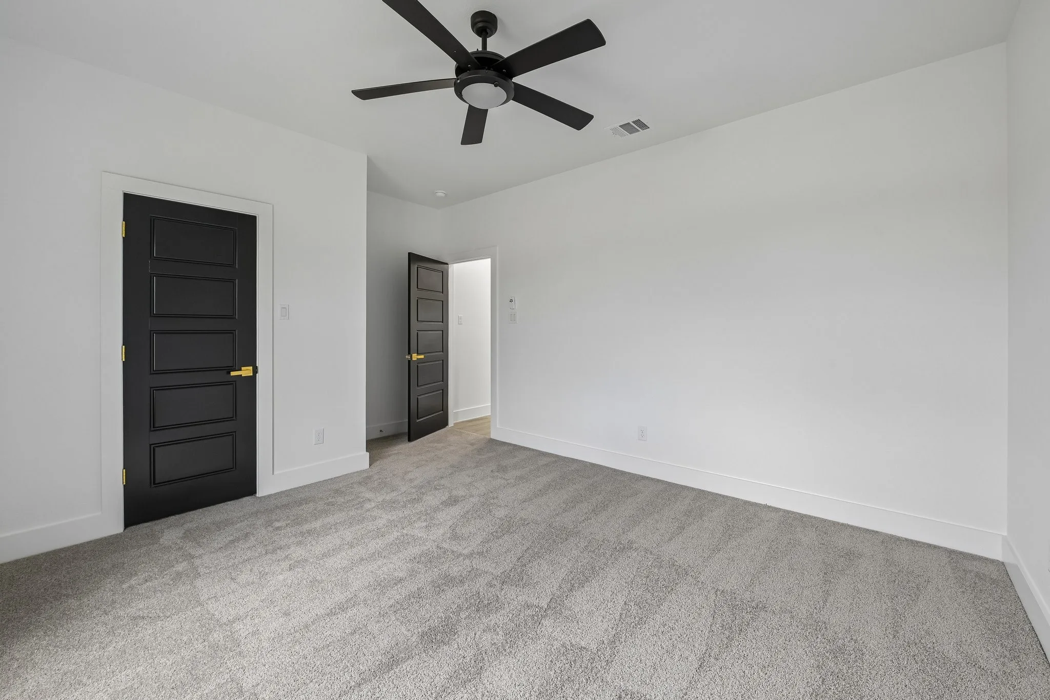 Single Family Residence For Sale in Johnson County , 6605 Buffalo Ridge Circle, Godley, Texas 76044, 4 Bedroom, 3 Bathroom, 2 Garage spaces, 2,378 Sqft, built in 2024, mls#21384759, Real Estate Agent in Godley, Homes For Sale in Johnson county, Homes For Sale in Godley, Realtor in Godley Texas, Real Estate Brokerage Independent Realty Texas, Luminita Cordes Realtor